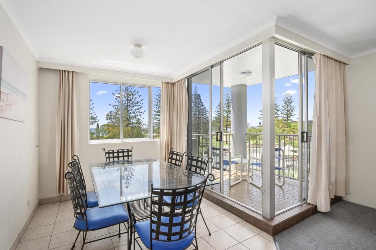 2 Bedroom Beachfront At Sandpiper