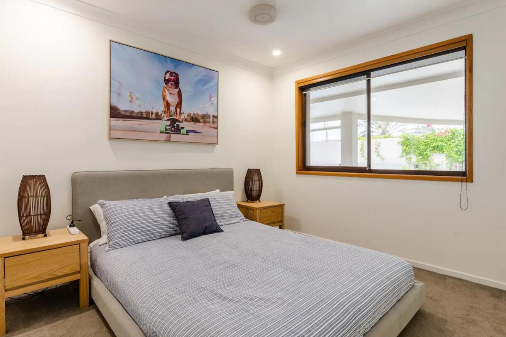 Reflections Broadbeach- Heated Pool! Complete Waterfront Entertainer With Huge Deck, Pool Table And Pontoon Holiday home