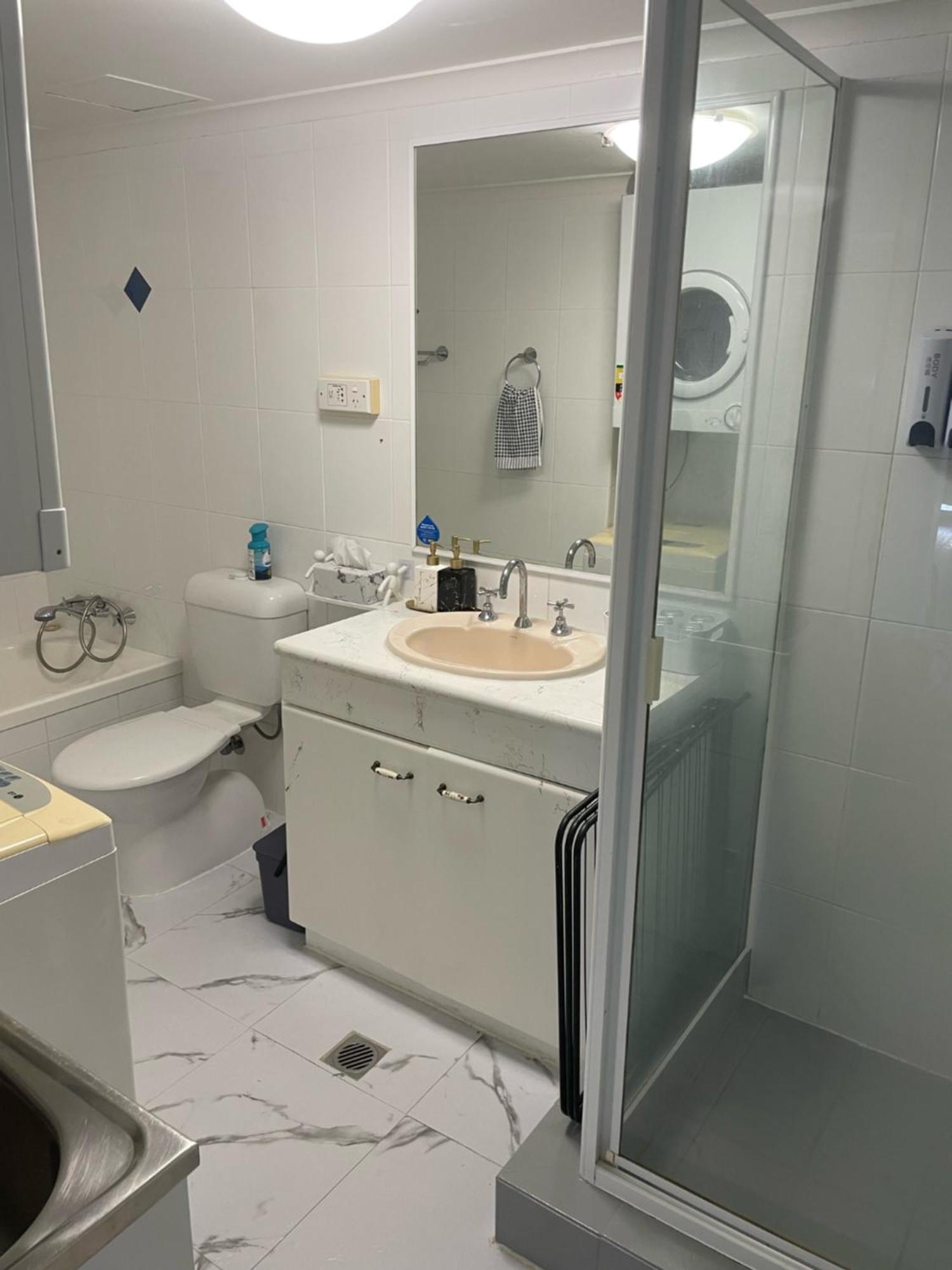 Surfers Paradise 1bdrm Apt Centrally Located