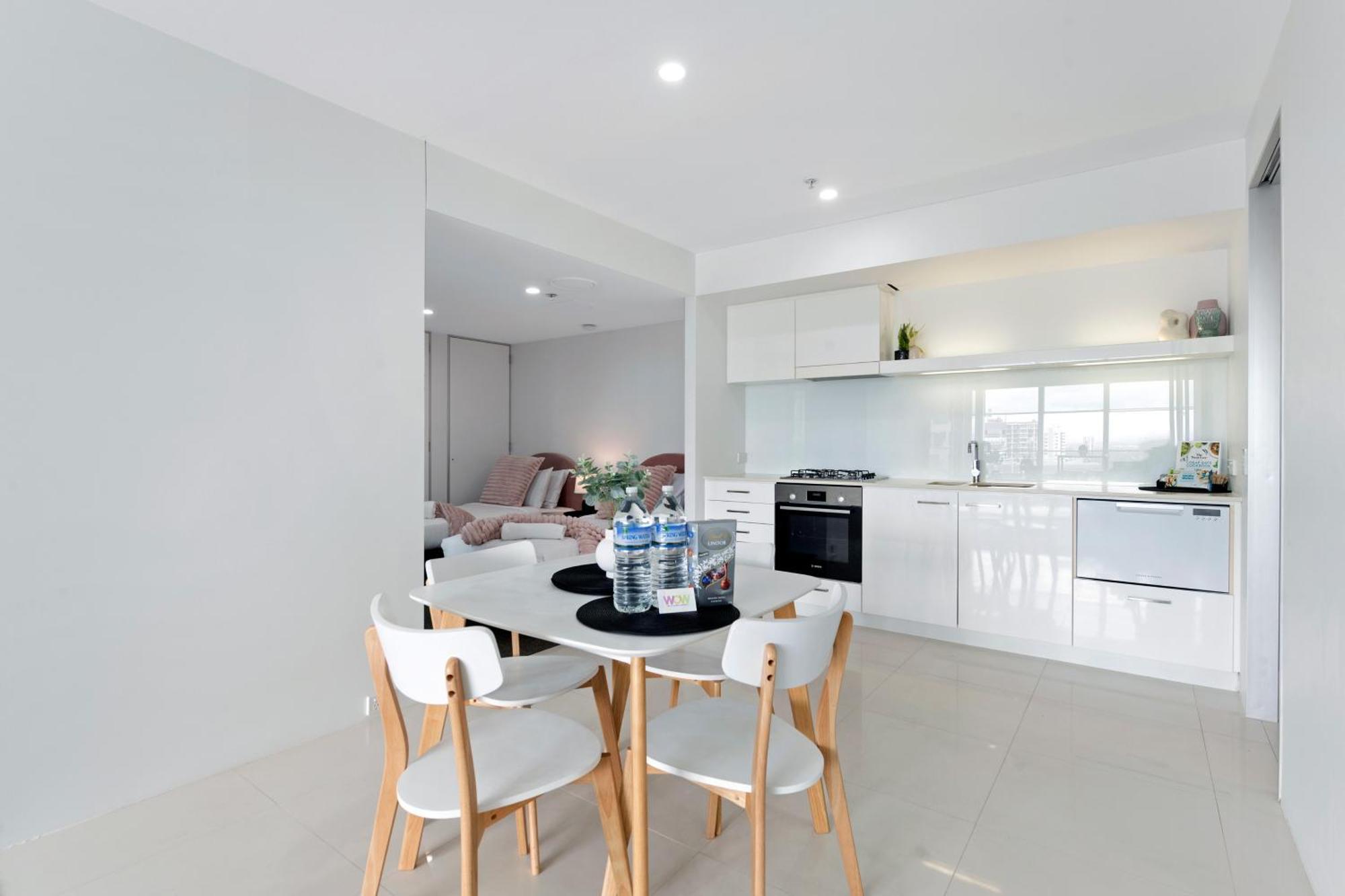 Q Tower At Surfers Paradise - From Level 3 - Private & Self Contained *
