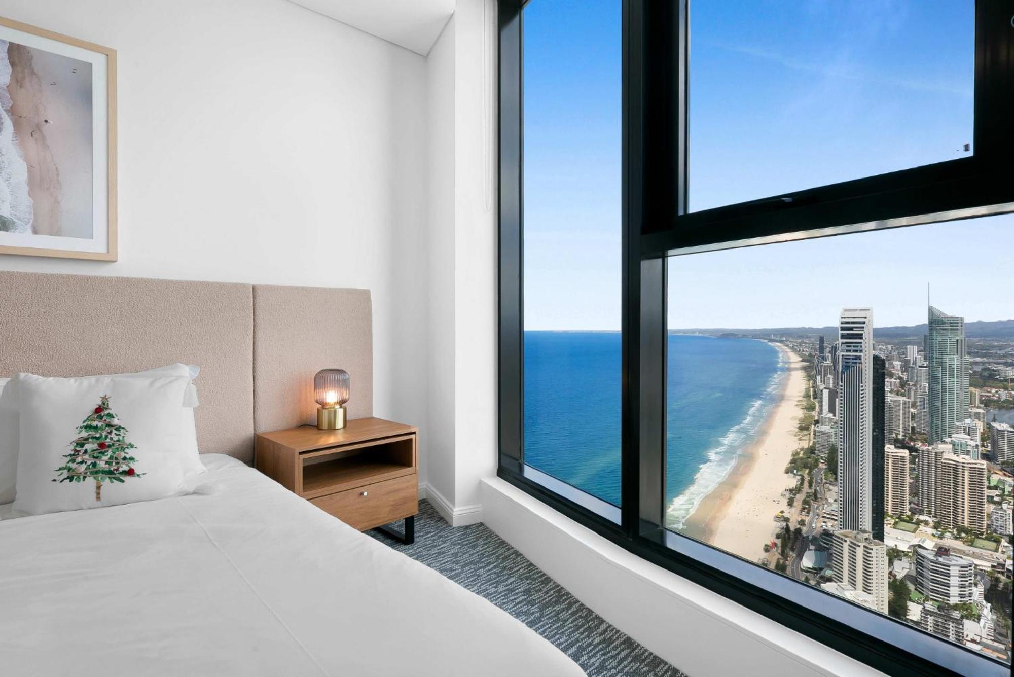 Oceanfront 3-bed With Stunning Views, Pool & Sauna