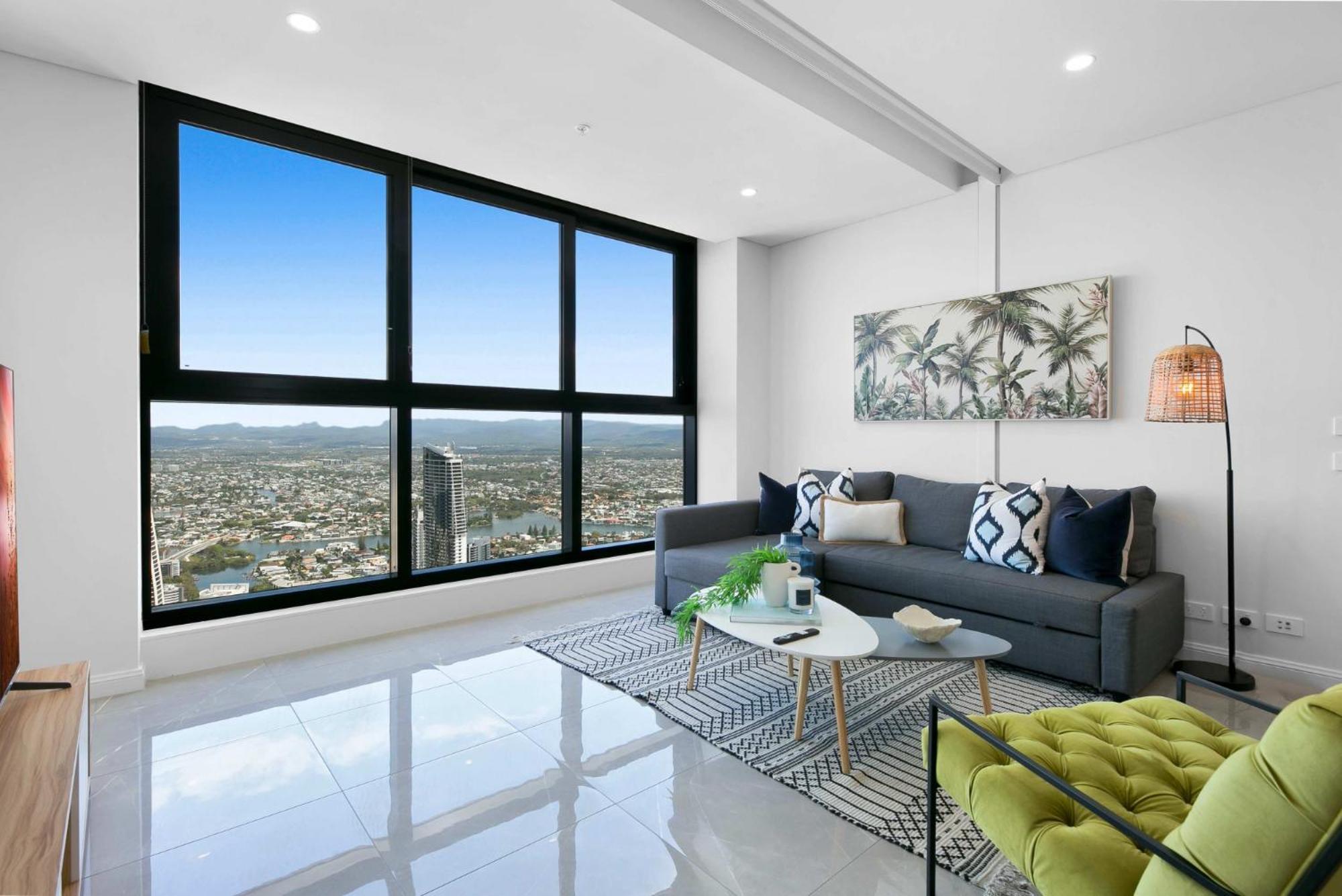 Apartment Oceanfront 3-bed With Stunning Views, Pool & Sauna Gold Coast
