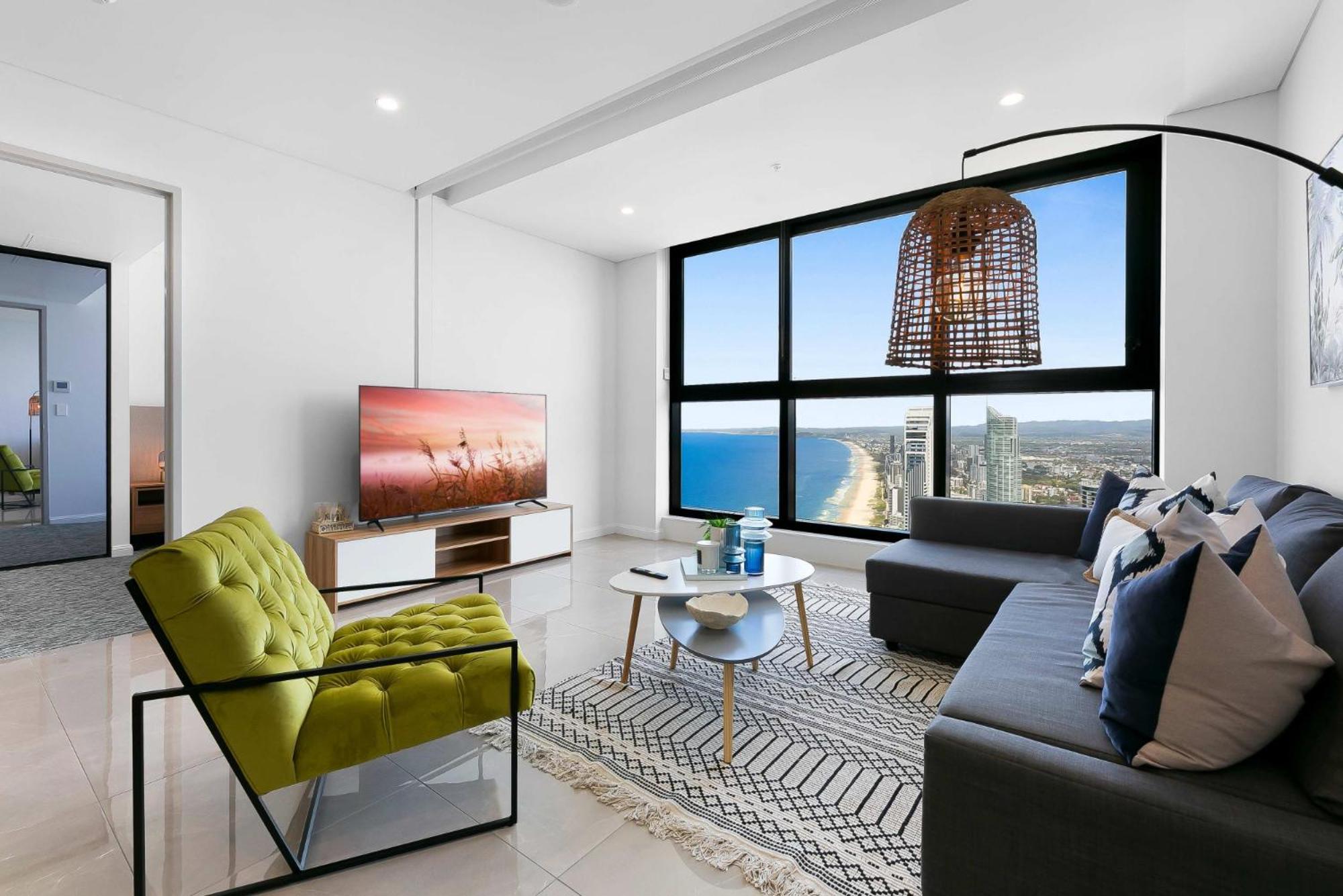 Oceanfront 3-bed With Stunning Views, Pool & Sauna * Gold Coast