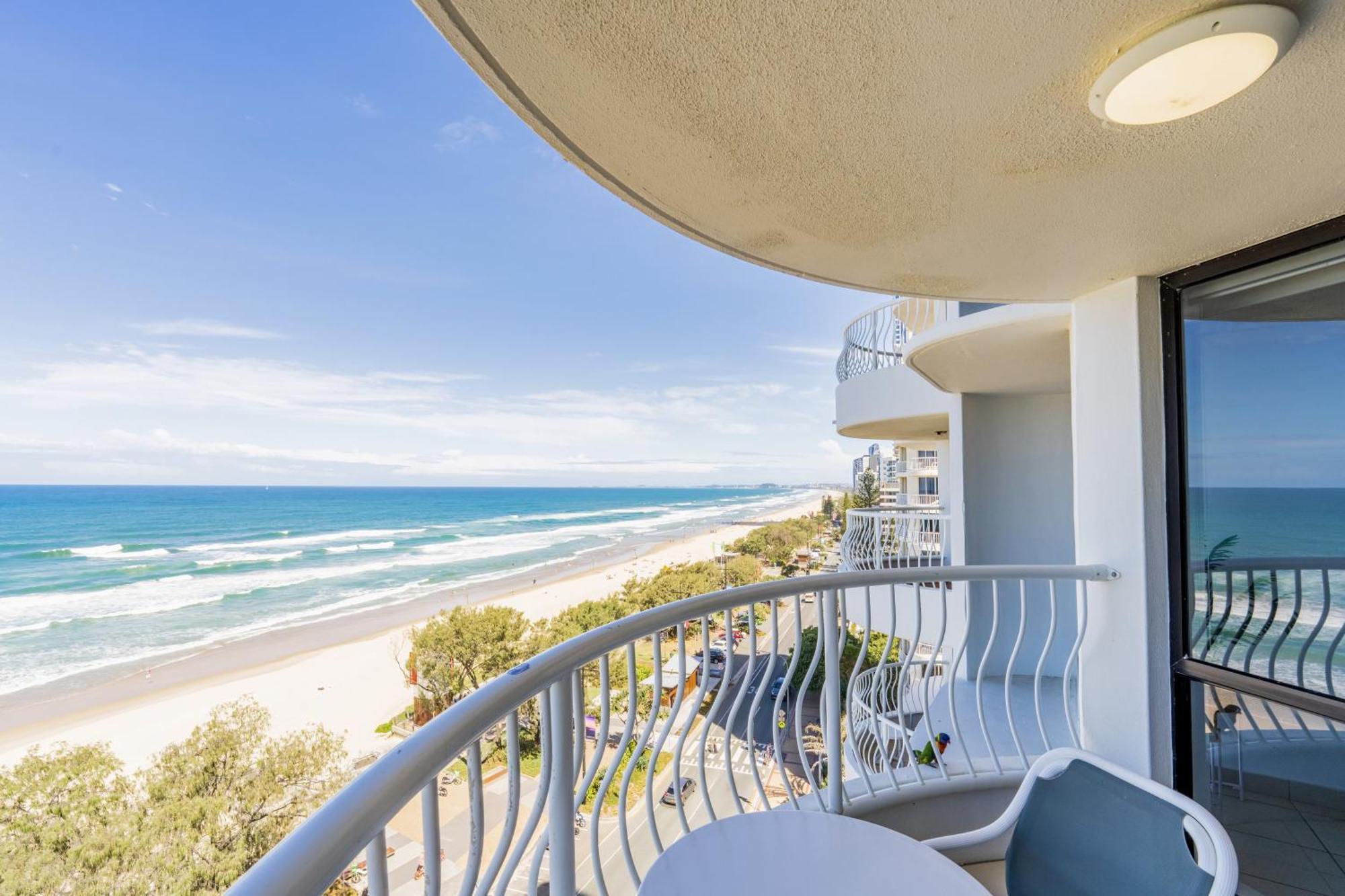 Aparthotel Olympus Beachfront Gold Coast