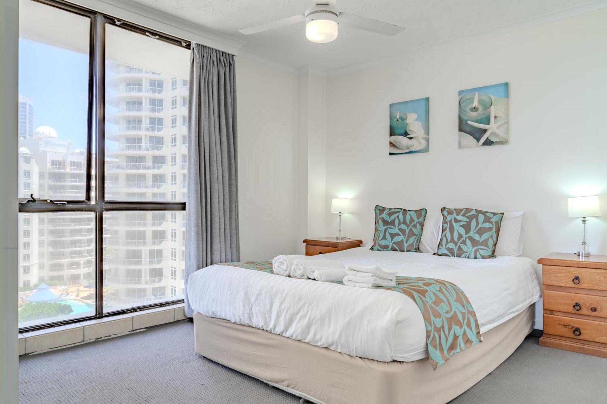 Aparthotel Olympus Beachfront Gold Coast