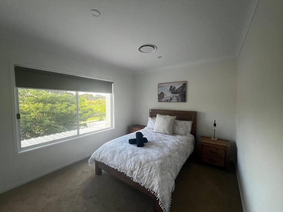 Townhouse In Hope Island * Gold Coast