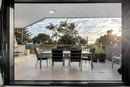 The Rocks 1c Gold Coast