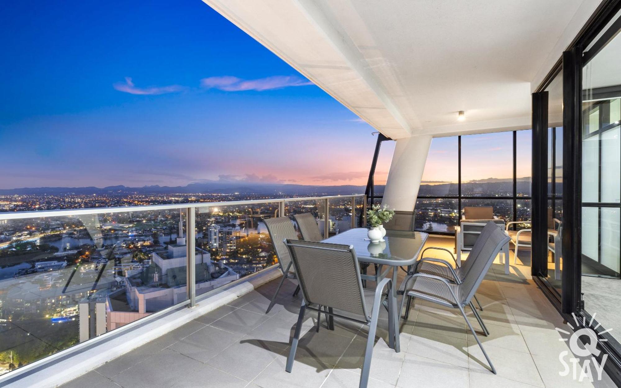 Apartment Private At Circle On Cavill - Q
