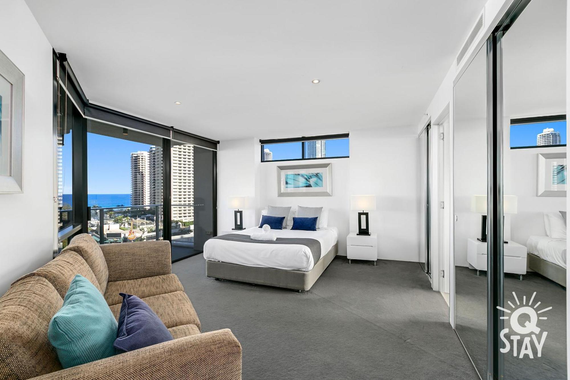 Private At Circle On Cavill - Q Gold Coast