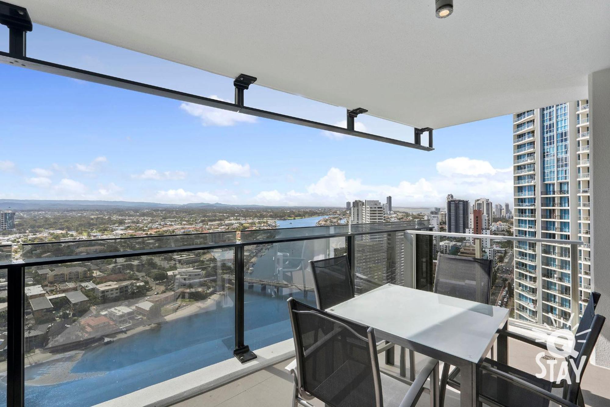 Apartment Private At Circle On Cavill - Q *