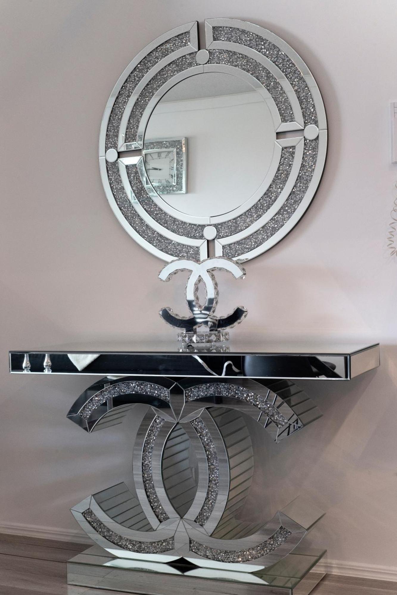 Apartment Couture Comfort - Luxe Chanel Themed