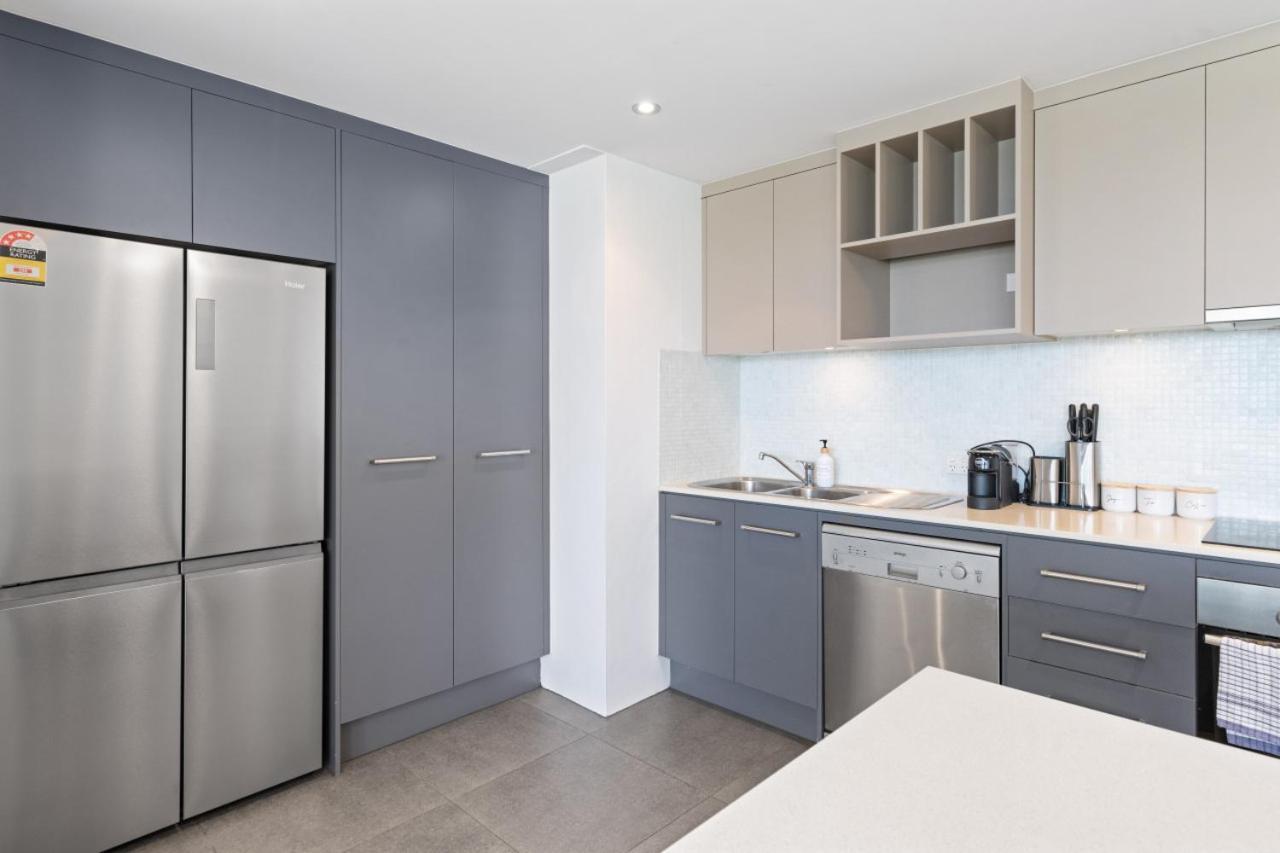 The Peninsula - Modern Front 2bdr With Parking, Pool & Tennis Apartment Gold Coast