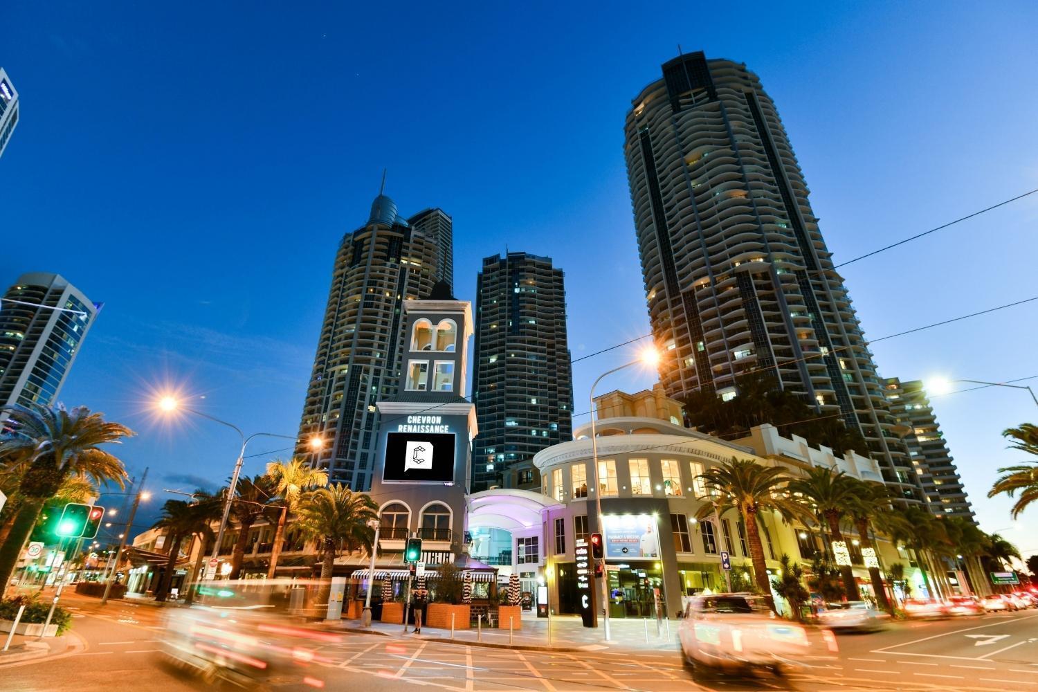 Apartment Chevron Renaissance - Self Contained & Privately Managed *
