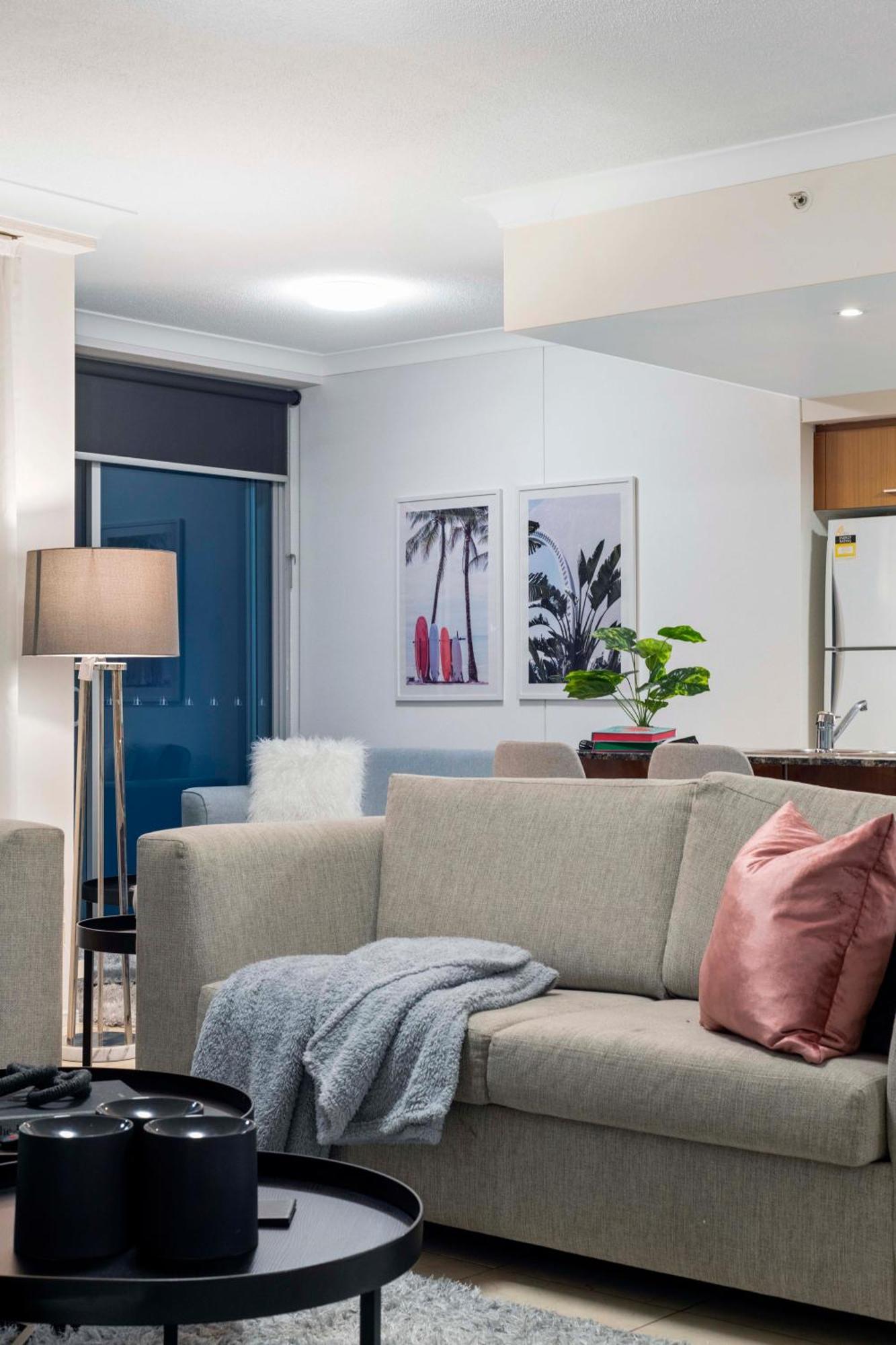 Apartment Chevron Renaissance - Self Contained & Privately Managed