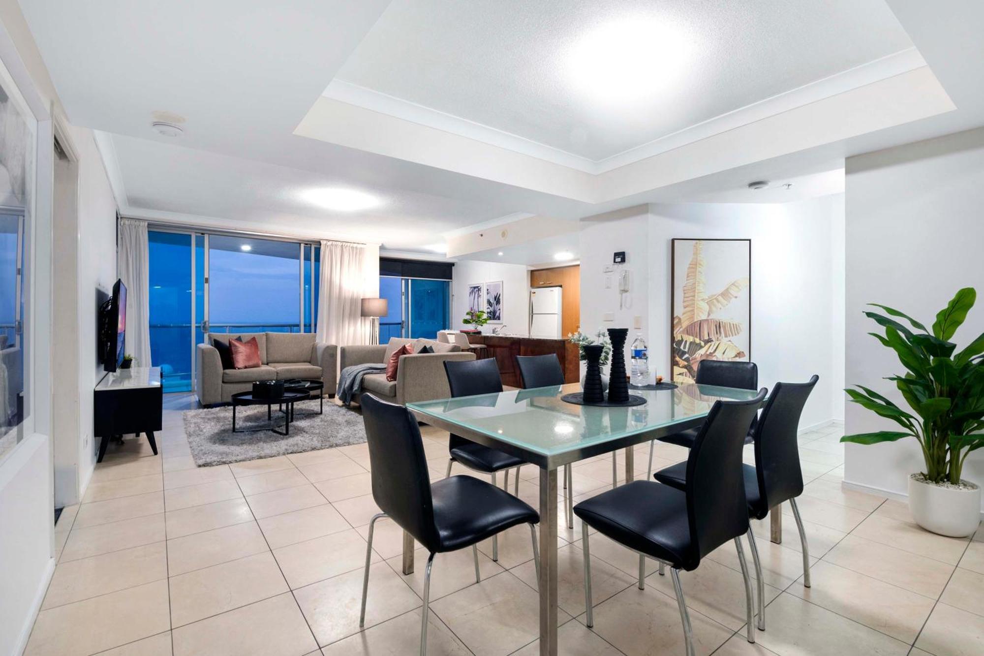 Apartment Chevron Renaissance - Self Contained & Privately Managed *