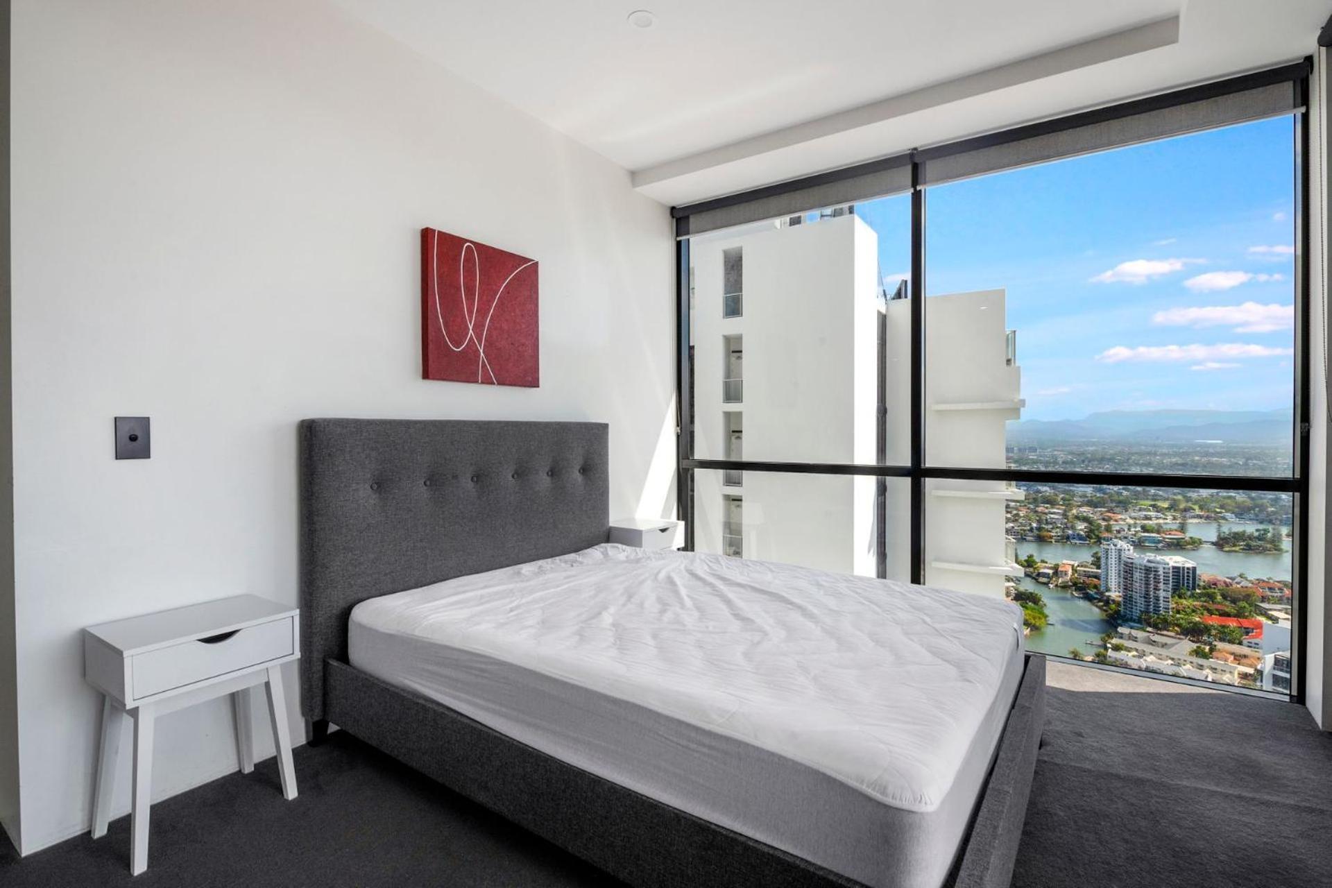 Circle On Cavill High Floor 1 Bedroom Apartment Gold Coast