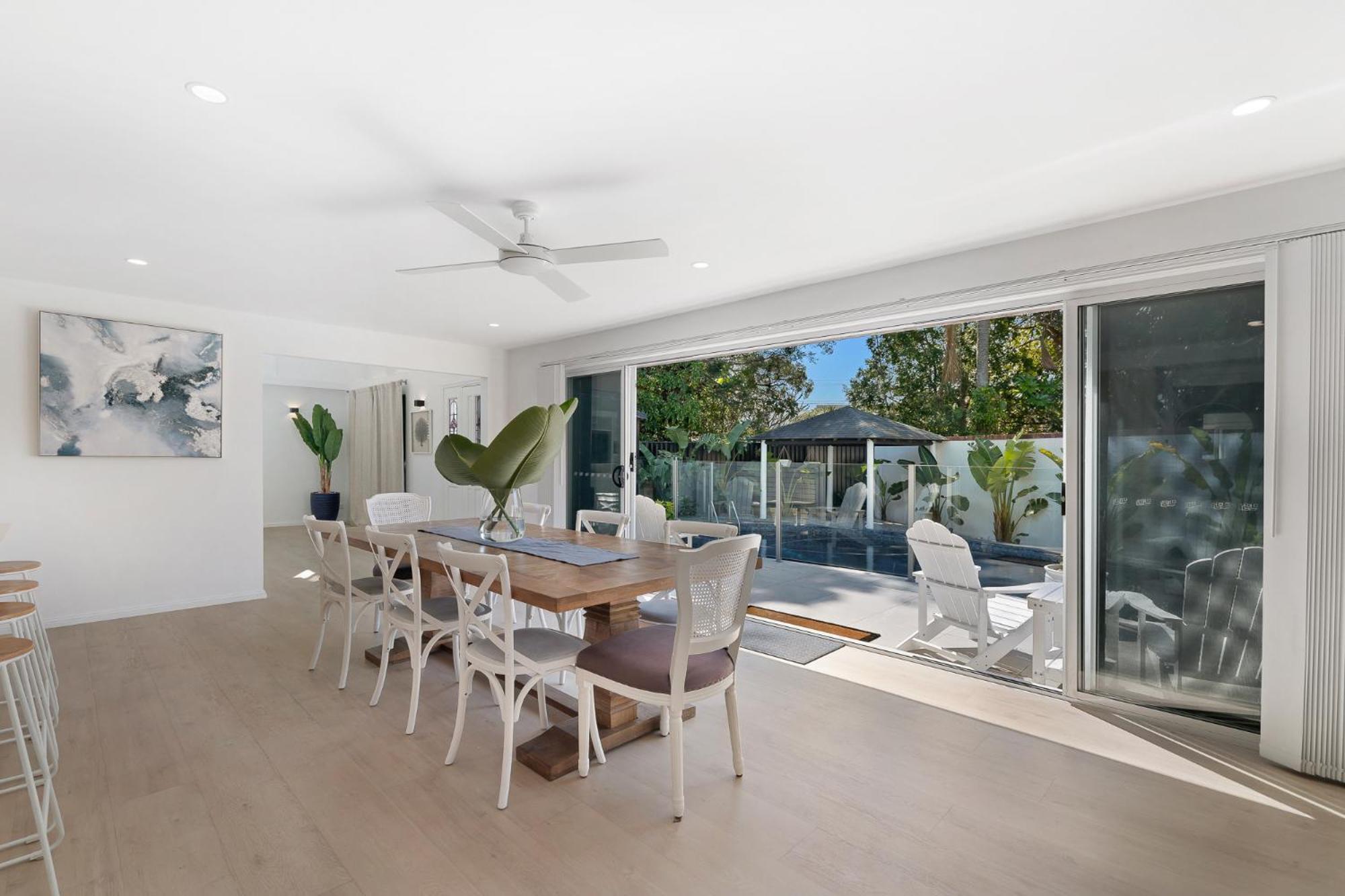 5br Mermaid Waters Luxury Villa Gold Coast
