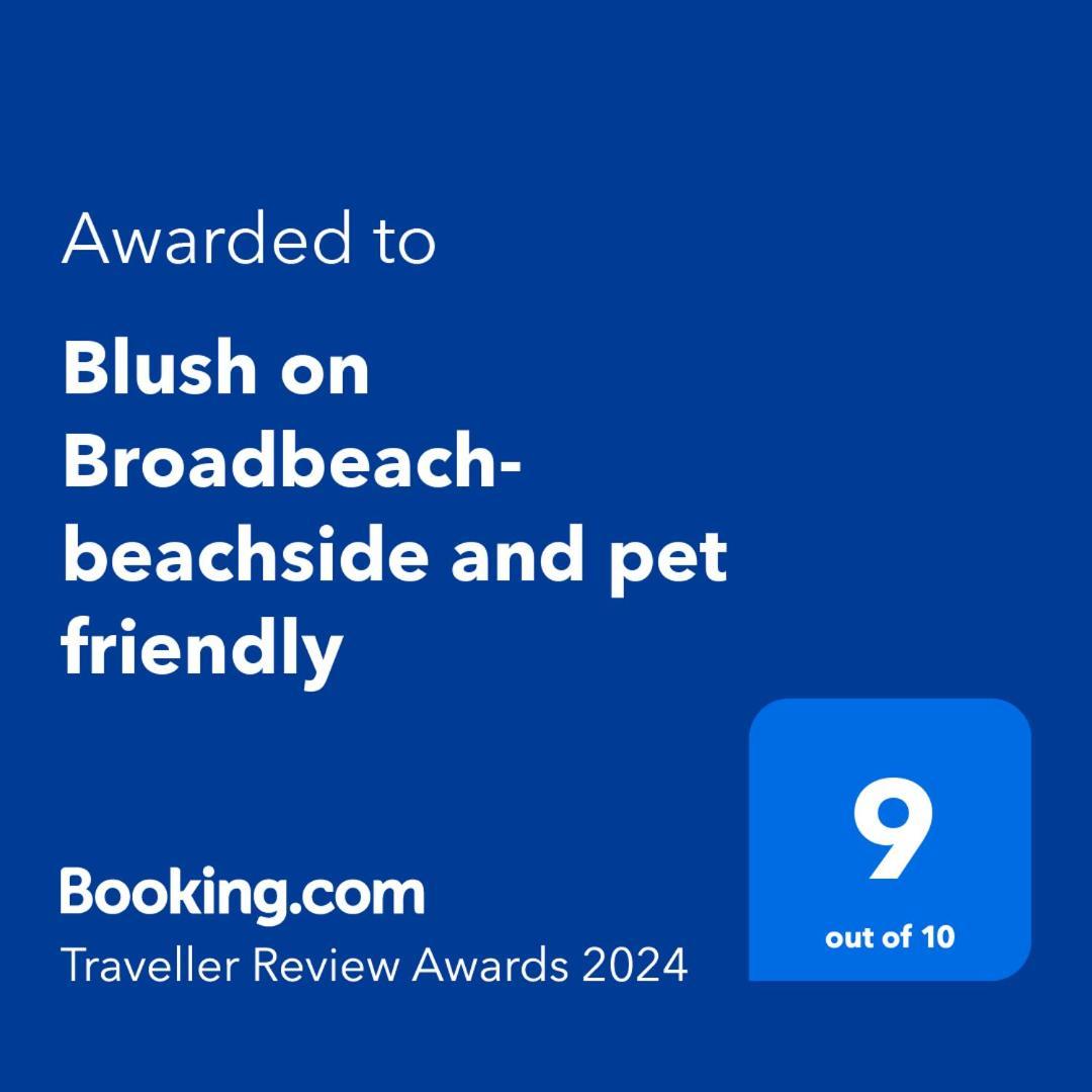 Blush On Broadbeach- Beachside And Pet Friendly, 3rd Floor Walk Up Gold Coast