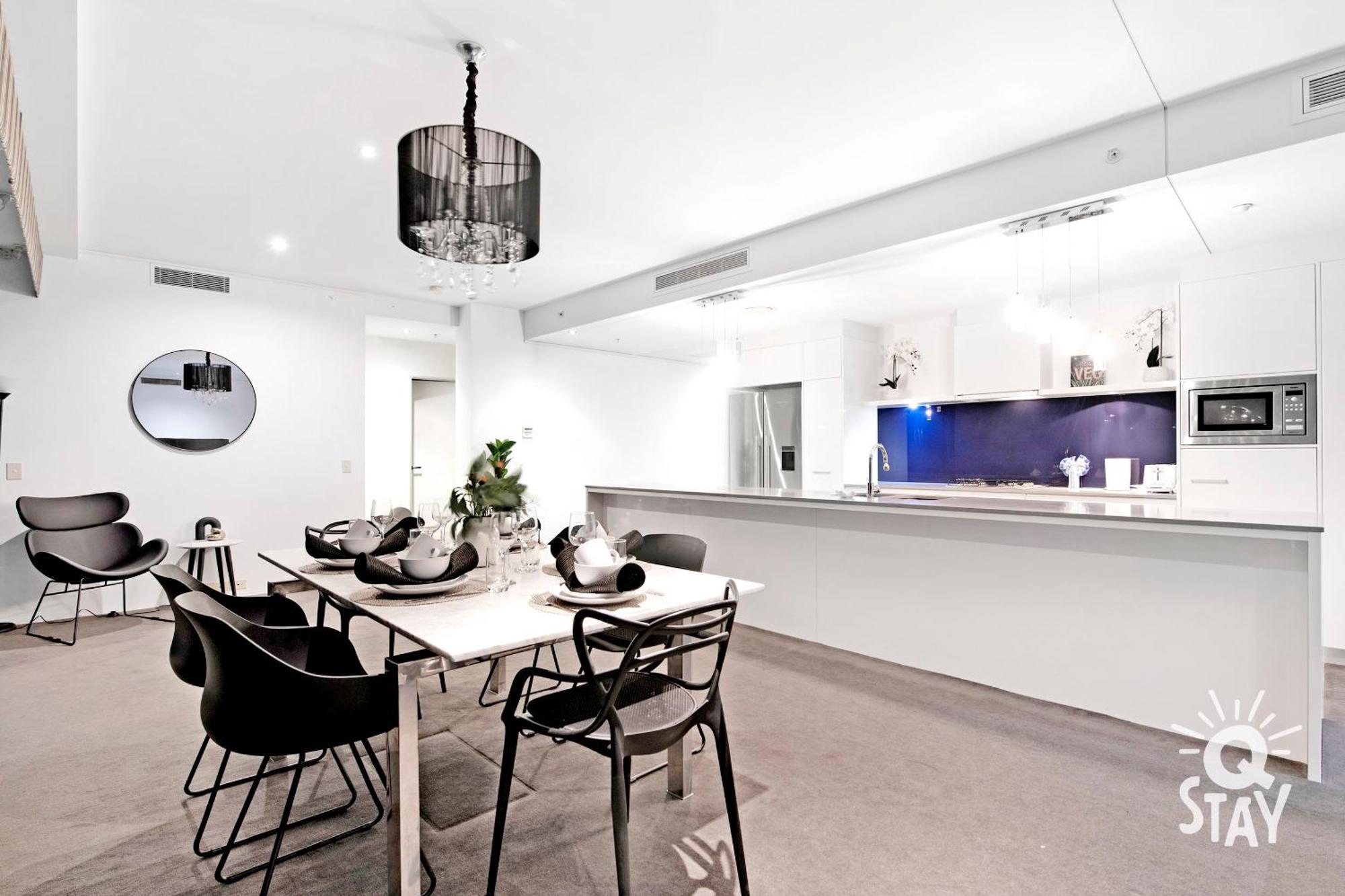 Apartment Private At Circle On Cavill - Q