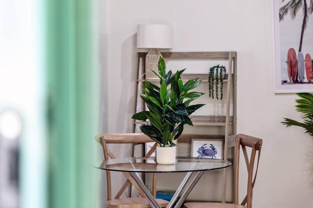 Apartment Currumbin Sands Beachfront Retreat