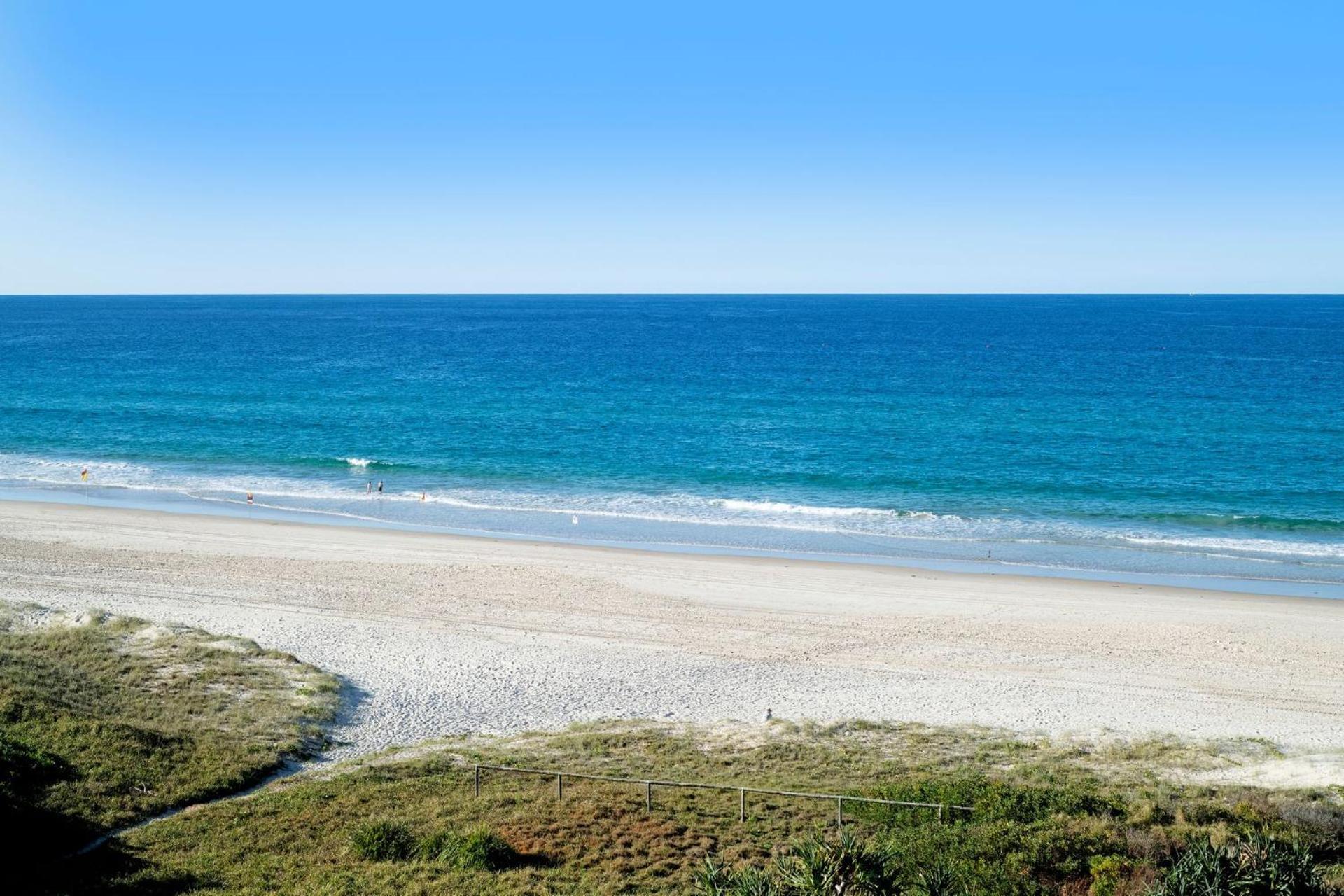 Beachfront In Palm Beach - Coasthm Gold Coast