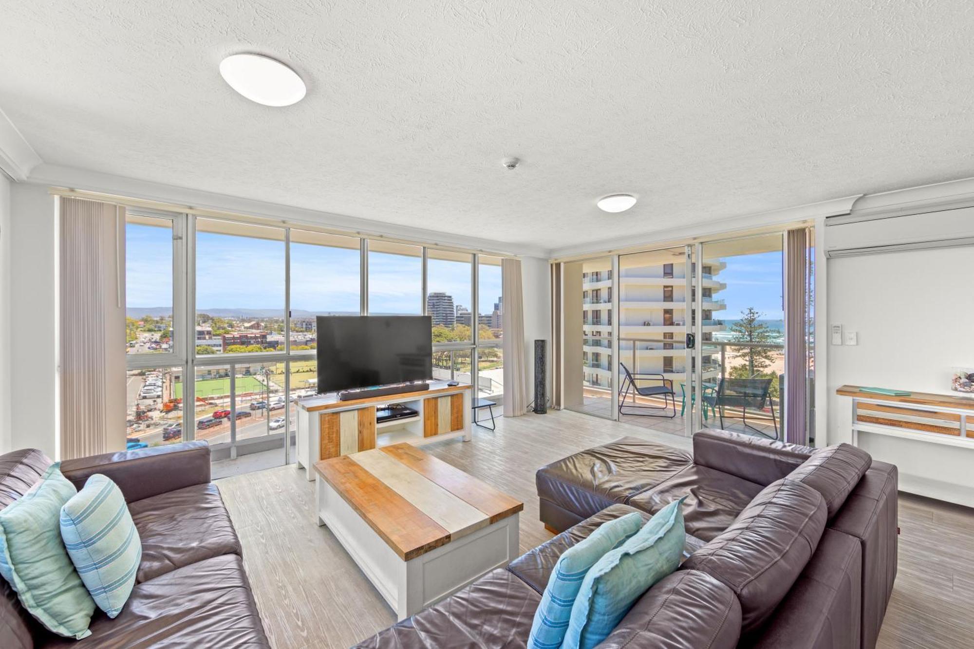 Burleigh Tower 4* Gold Coast