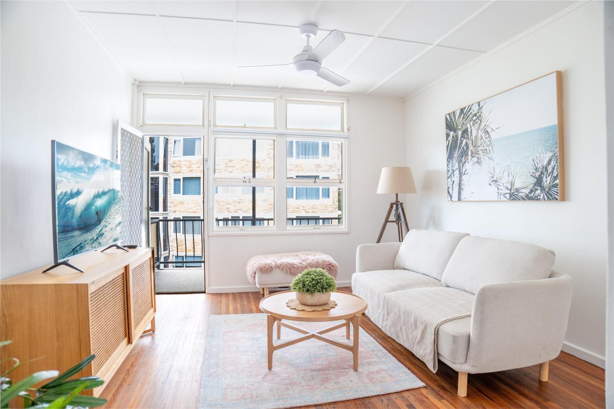 Apartment 2br Seaside Serenity In Burleigh Waters