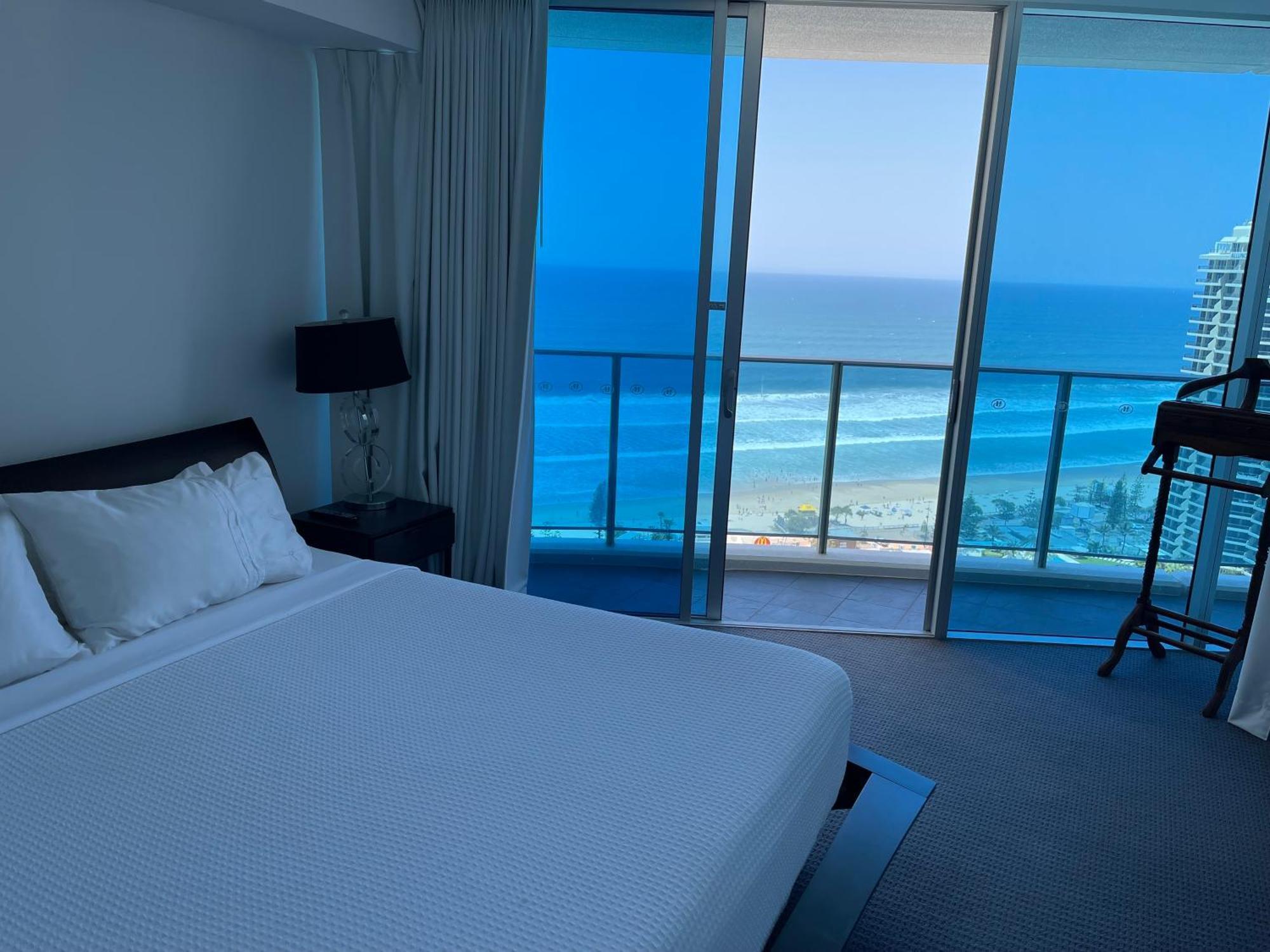 H Luxury At Surfers Paradise High Floor