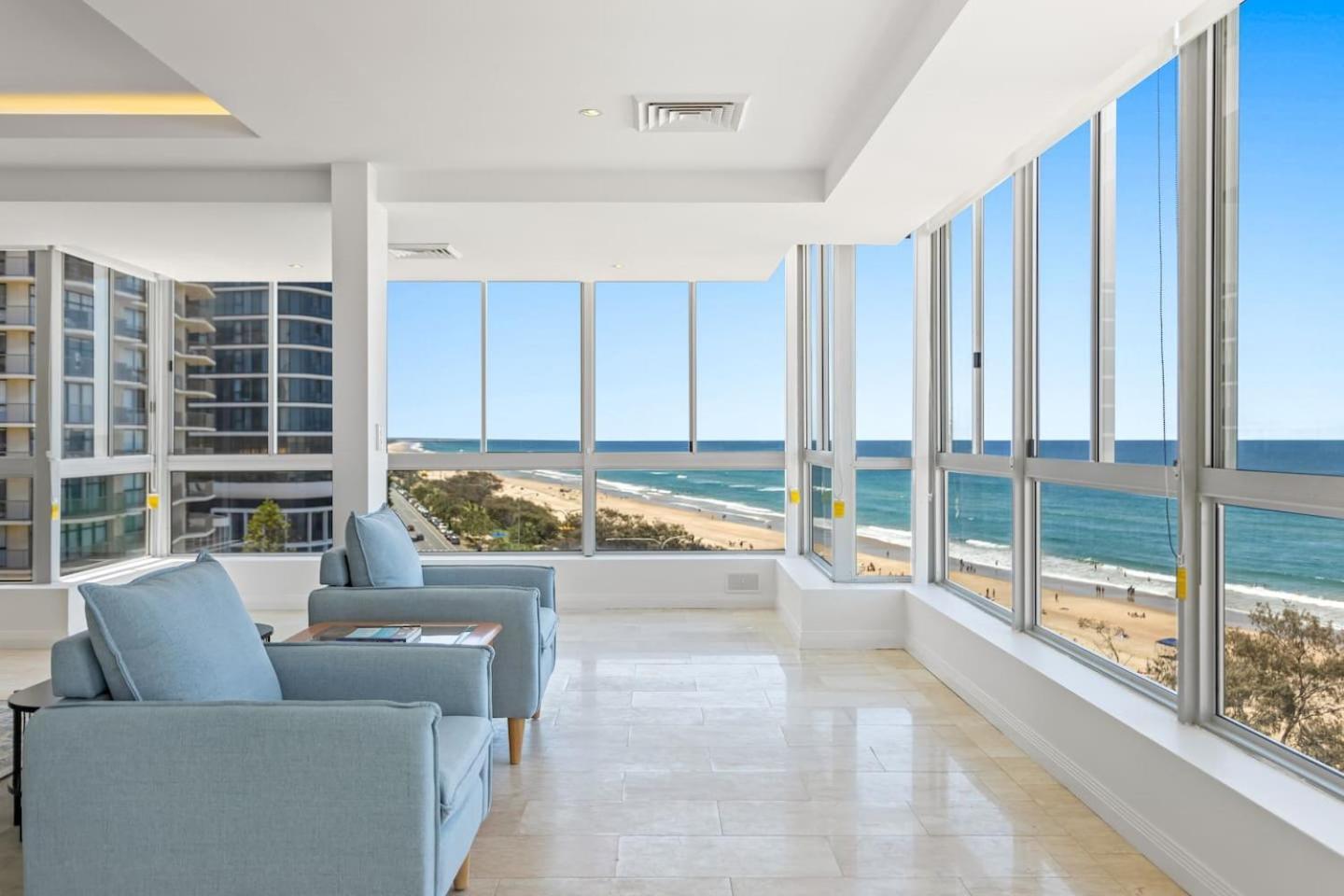 The Wave Watcher - A Breathtaking Oceanfront Haven *