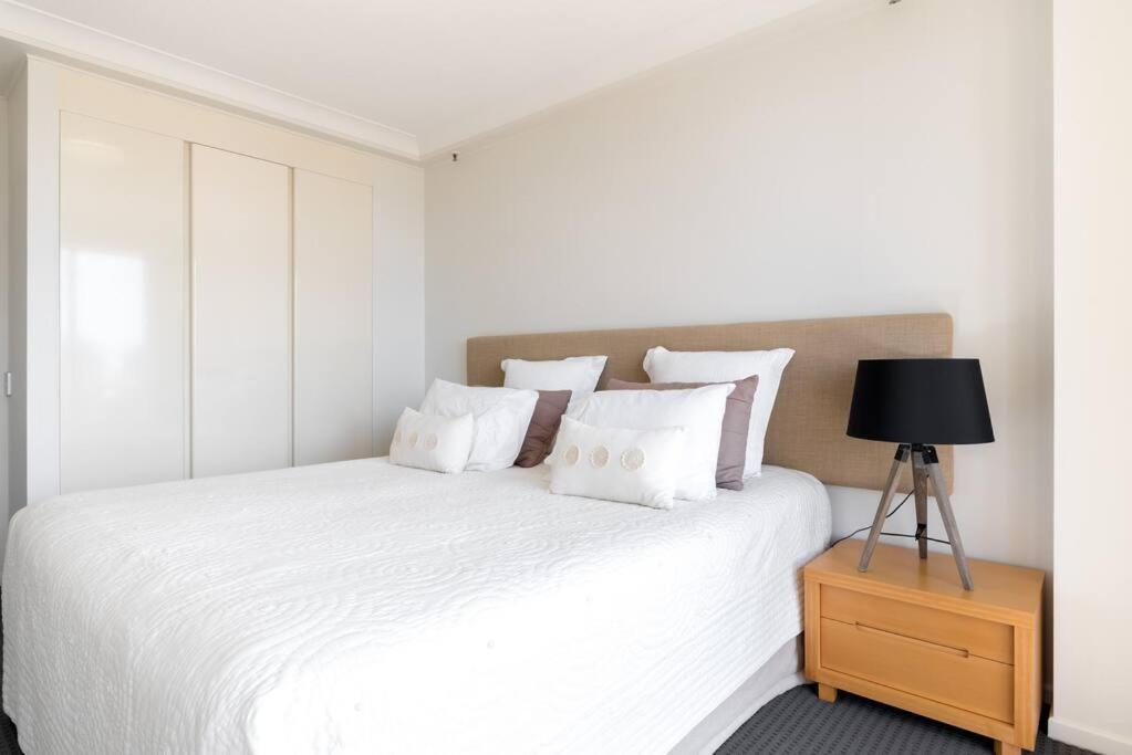 Main High Floor Luxury Contessa Main * Gold Coast