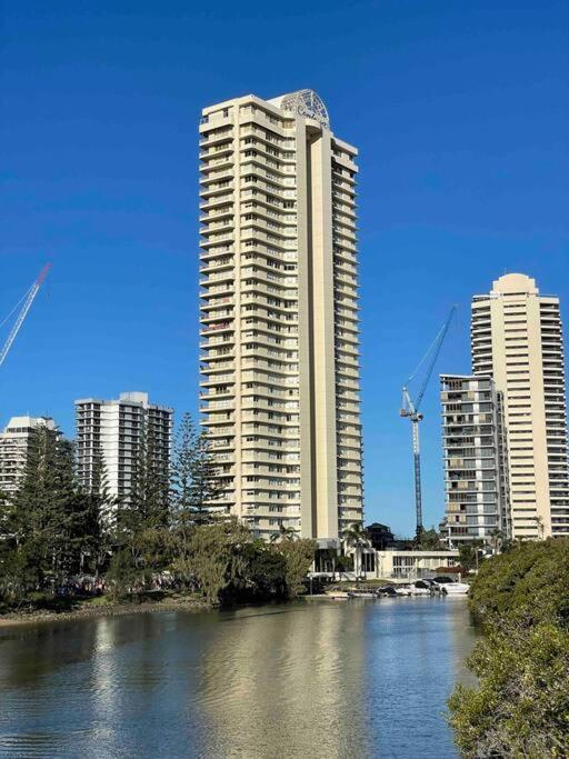 Main High Floor Luxury Contessa Main