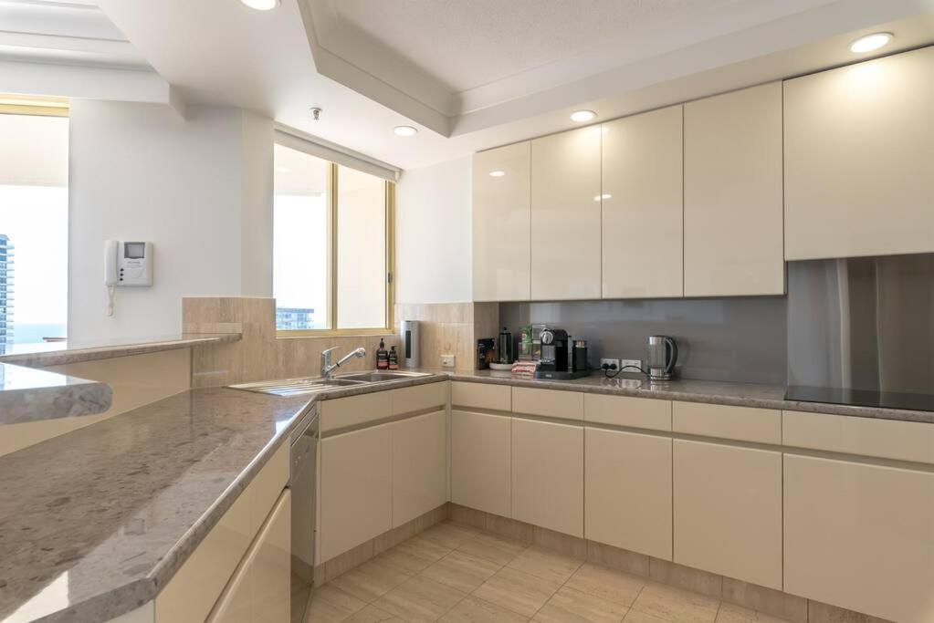Apartment Main High Floor Luxury Contessa Main *