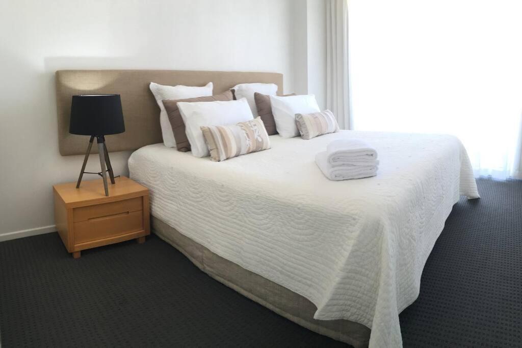 Main High Floor Luxury Contessa Main