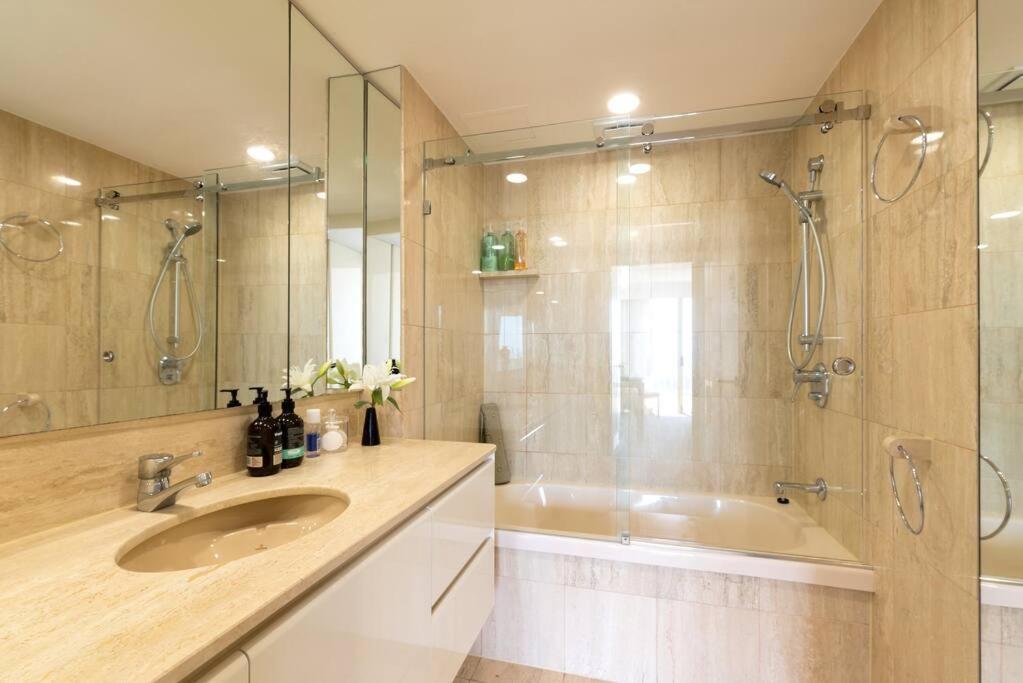 Apartment Main High Floor Luxury Contessa Main Gold Coast