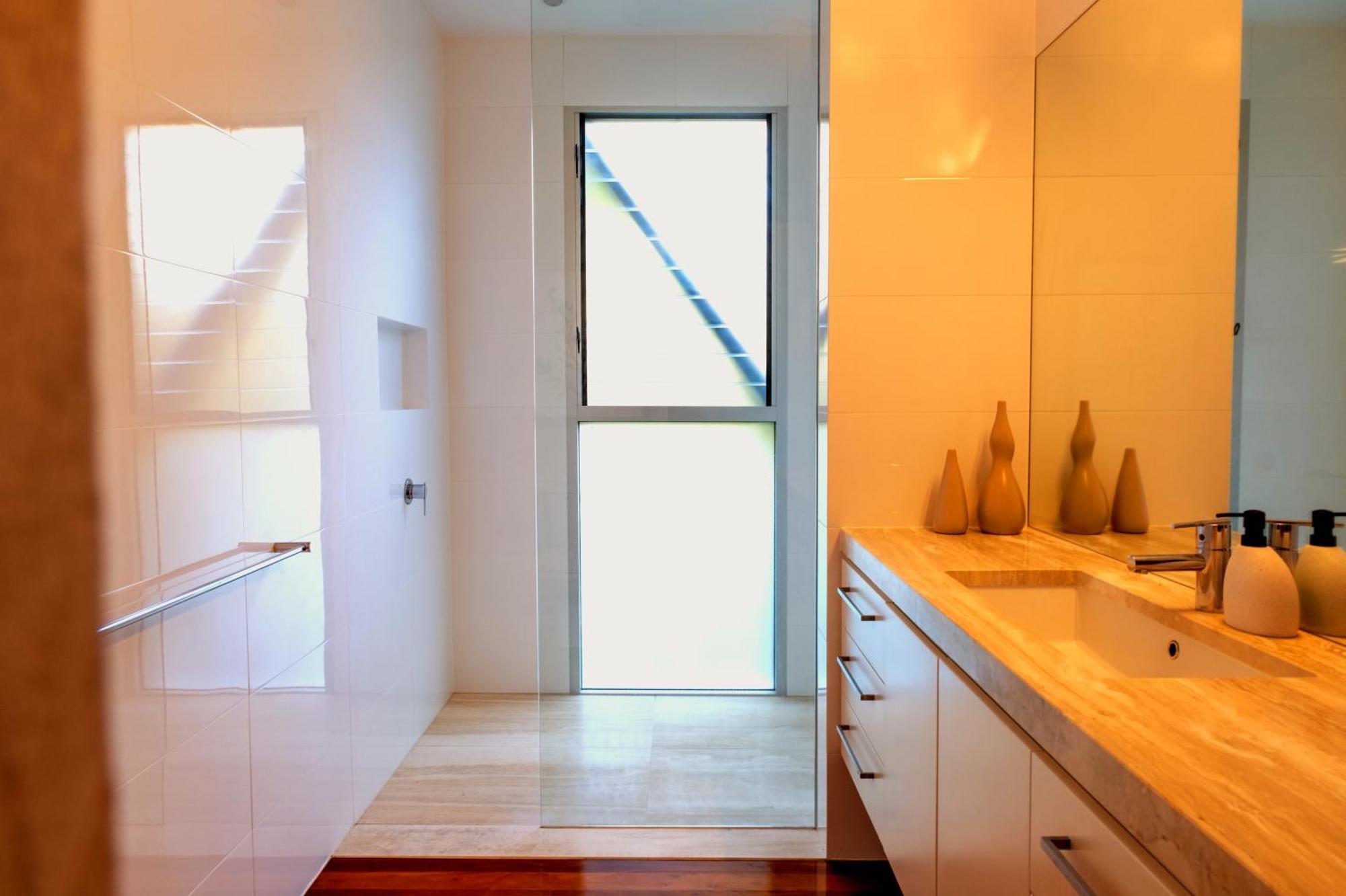 Holiday home Bespoke Burleigh Luxury House