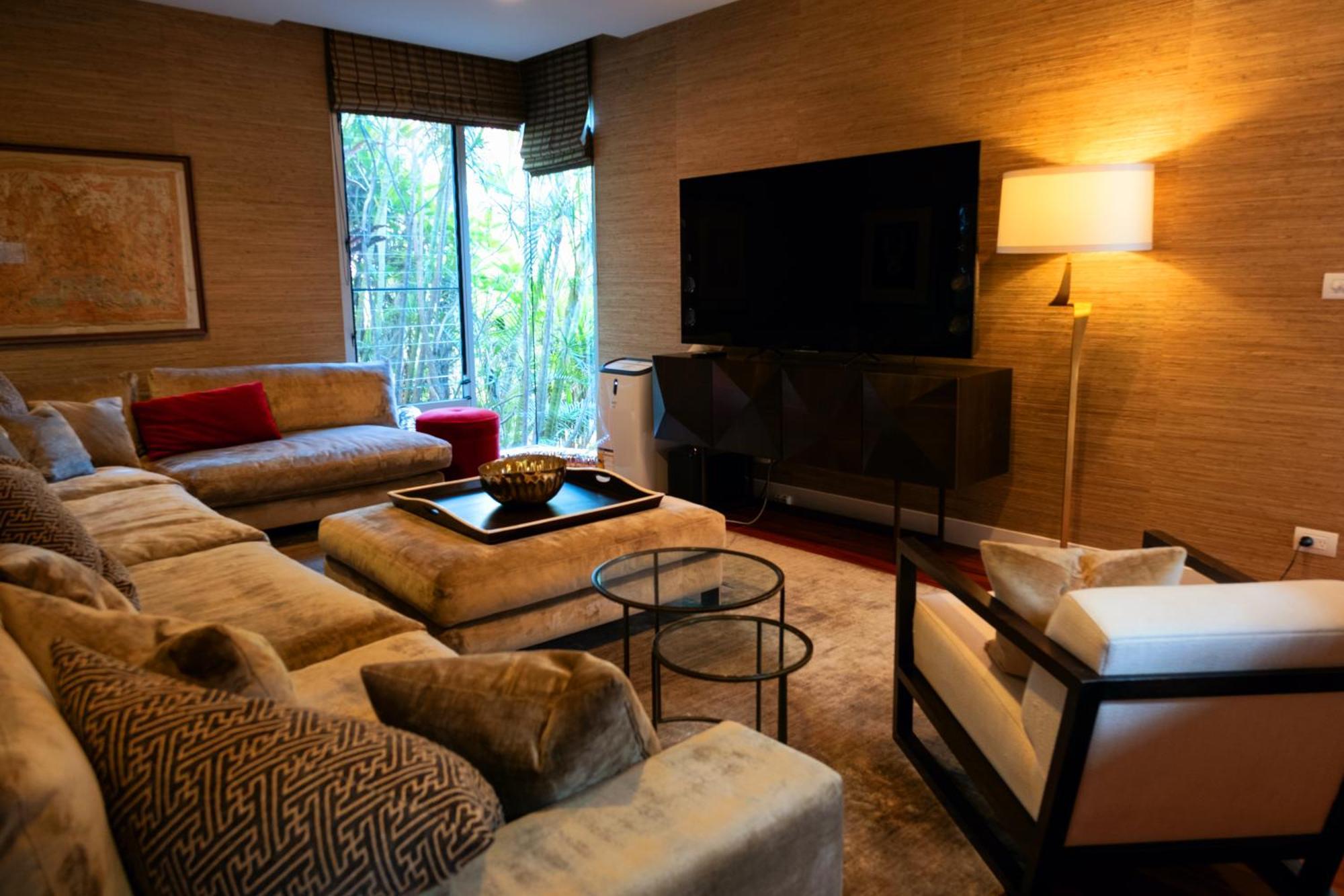 Bespoke Burleigh Luxury House *
