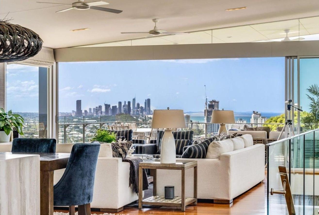 Bespoke Burleigh Luxury House *
