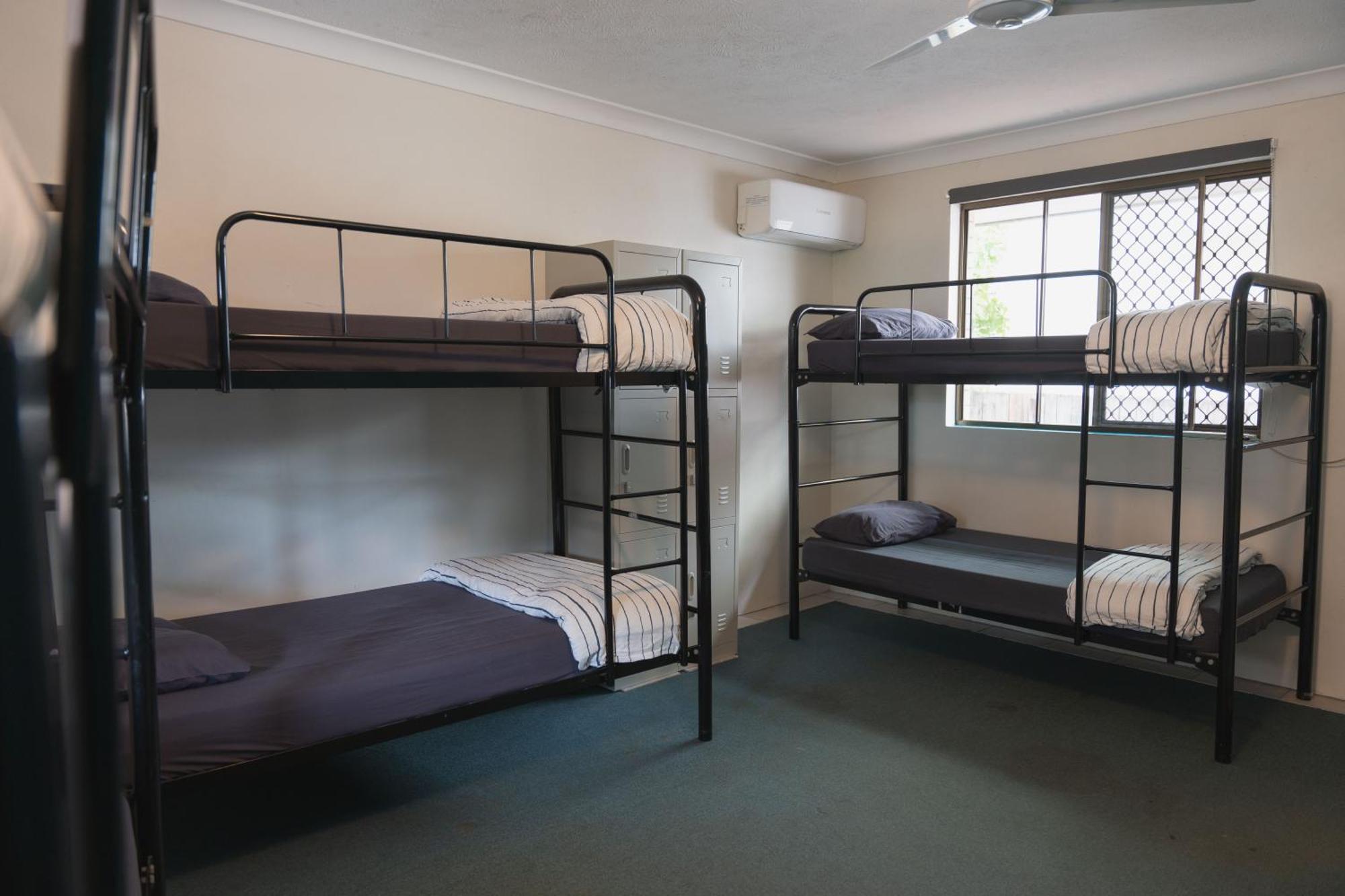 Hostel Maxmee Backpackers *