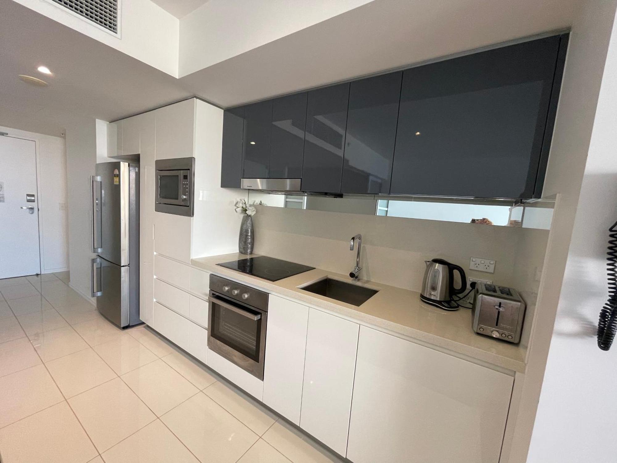 H Luxury At Surfers Paradise High Floor