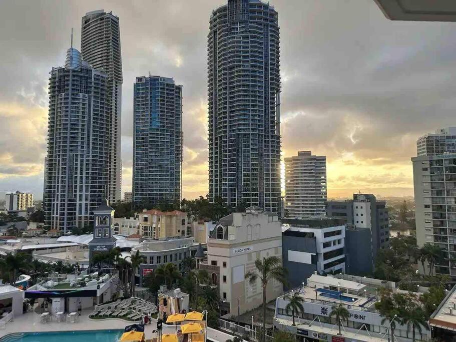 Apartment Mantra View Studio 2bd New Gold Coast