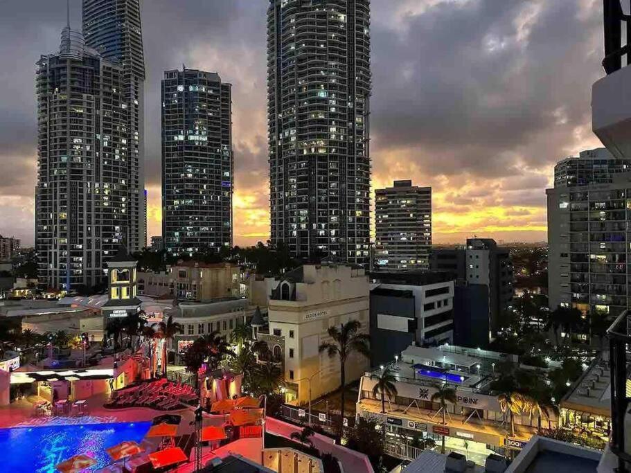 Mantra View Studio 2bd New *