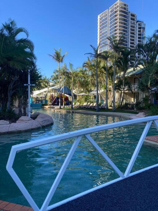 Broadbeach Beachside! Home, Carport, Courtyard, Pools Spas Holiday home Gold Coast