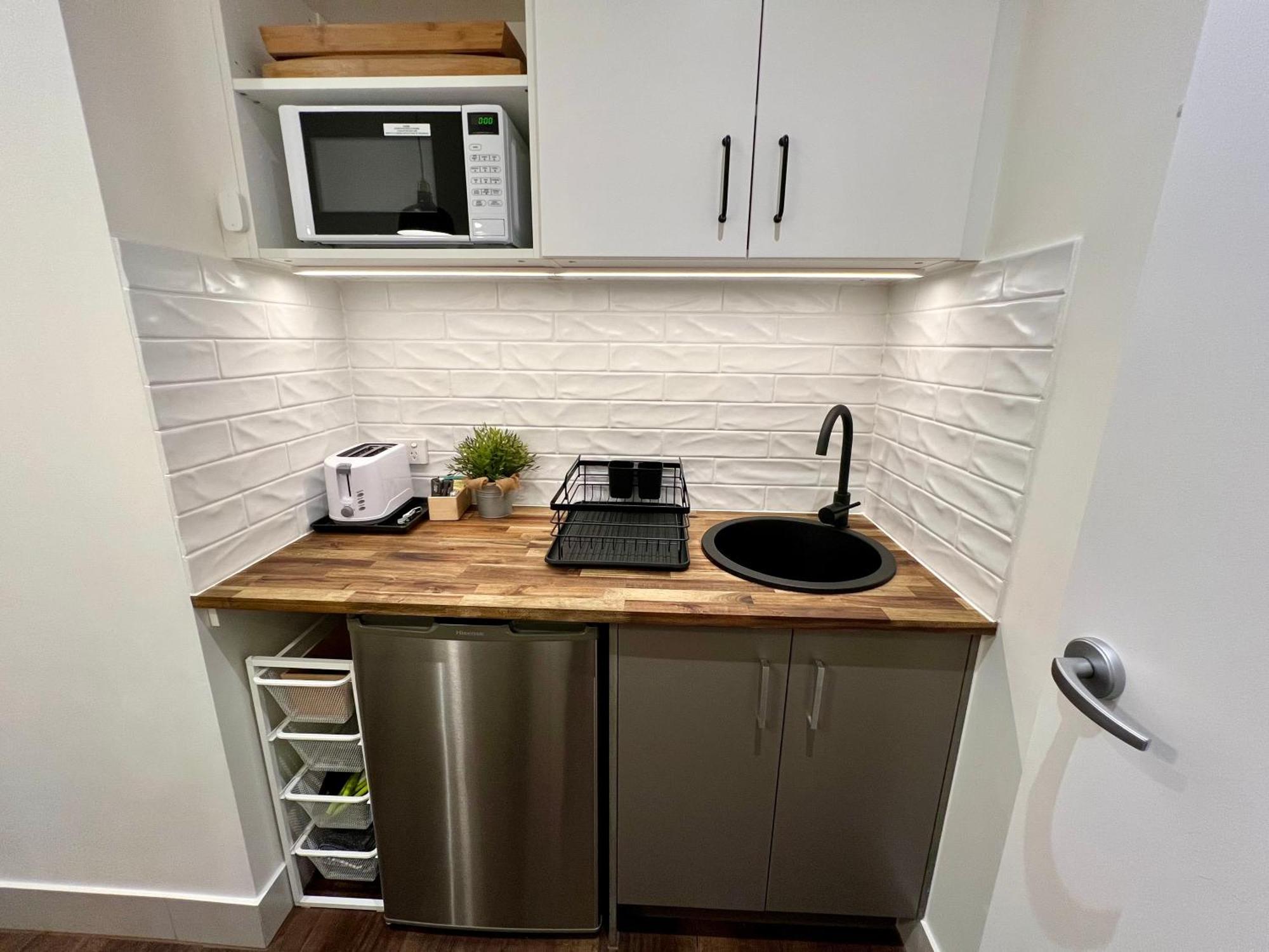 Guest house Private Gem In Pacific Pines Gold Coast