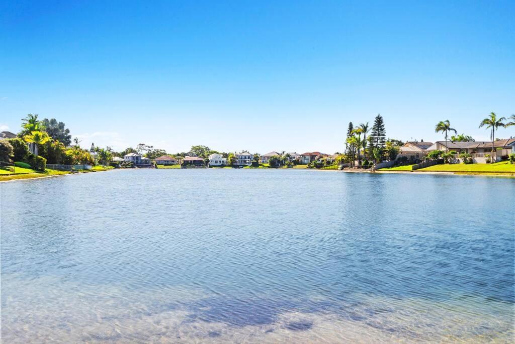 Holiday home Stunning Waterfront Oasis *