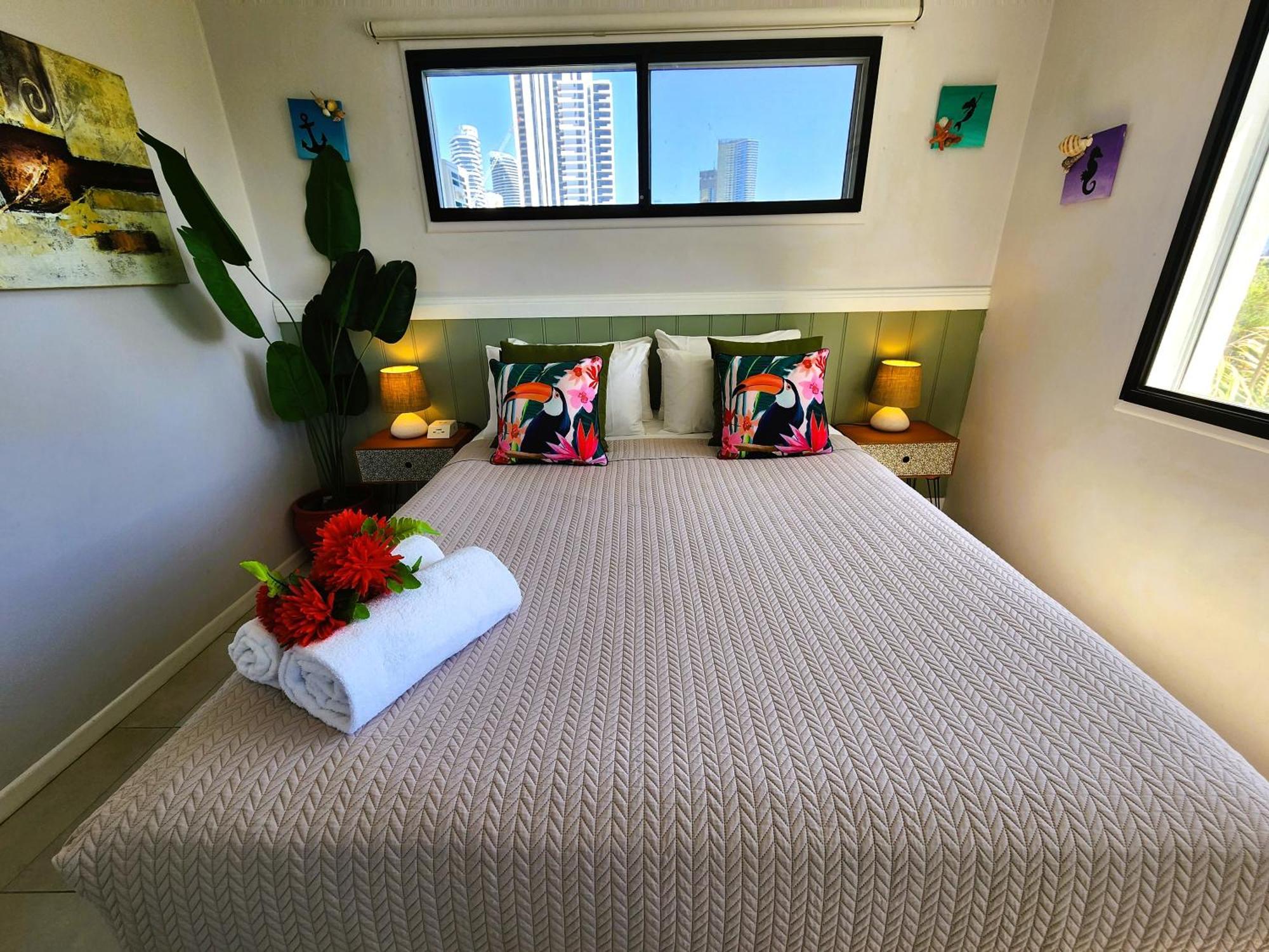Broadbeach, Stylish Close To Everything Gold Coast