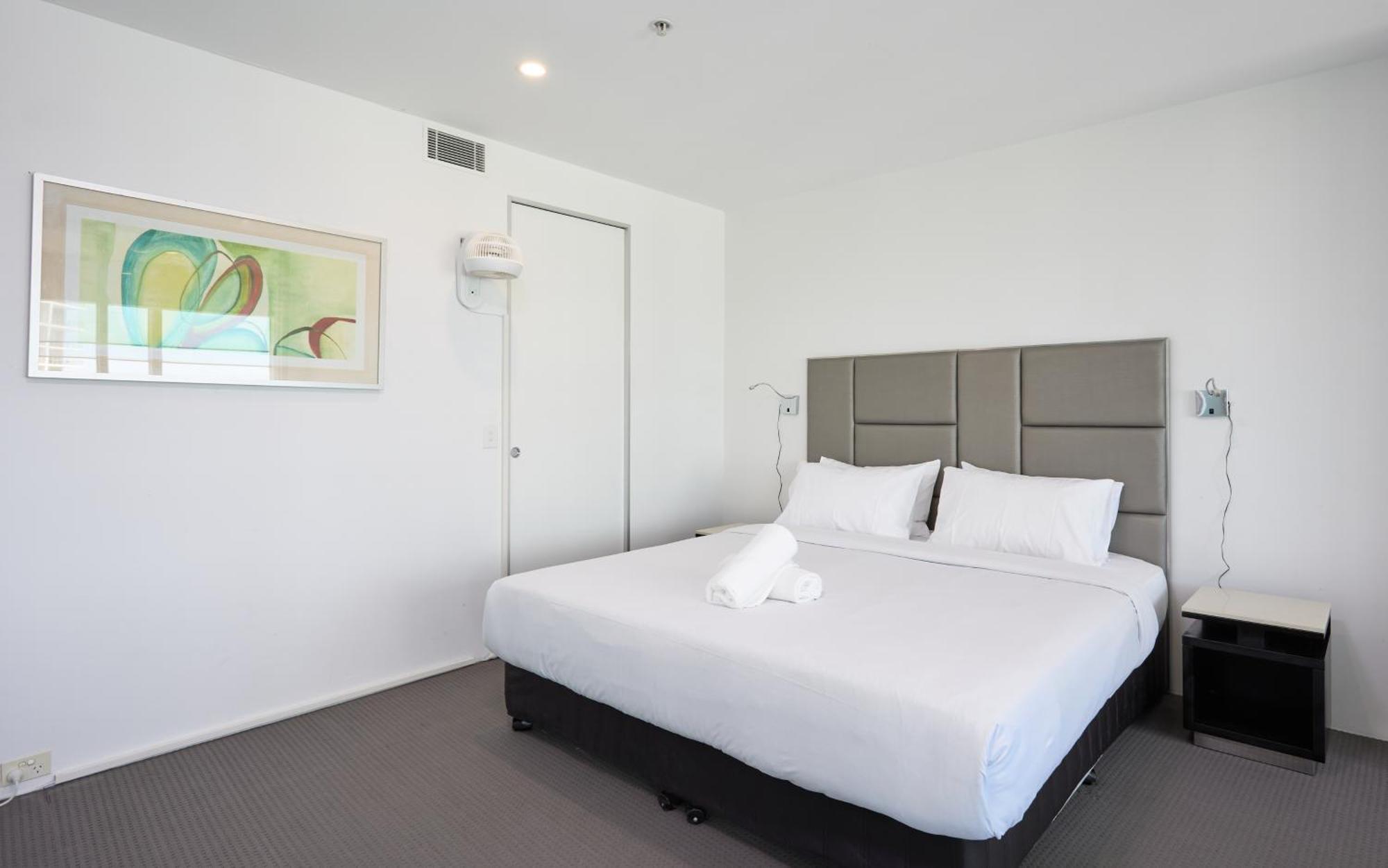 Apartamento Serain Residences On 9 Hamilton Avenue Gold Coast