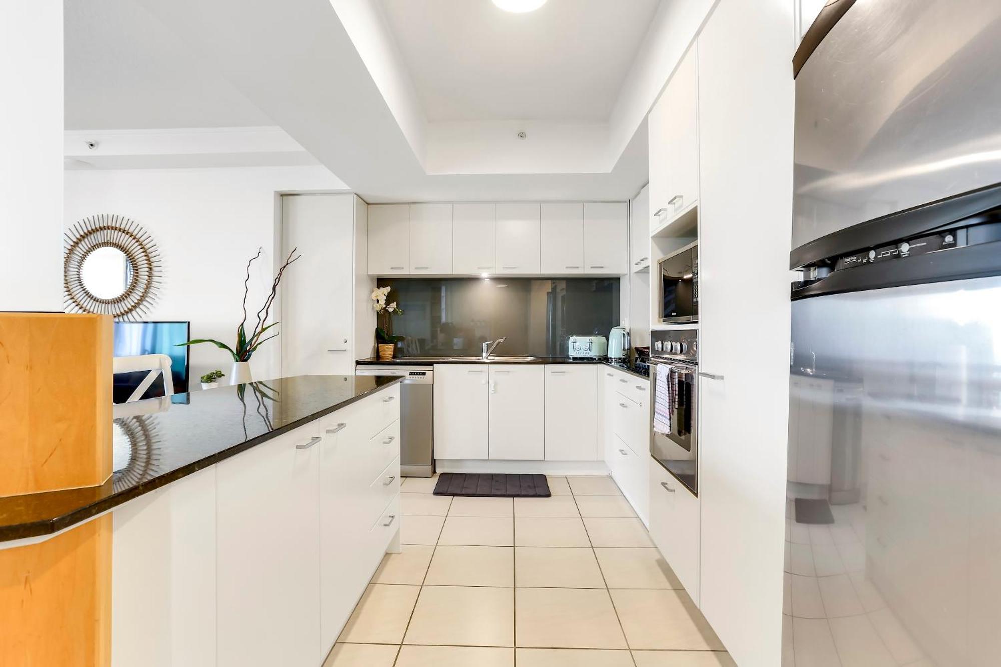 Apartment Glam & Stylish Broadbeach 2br