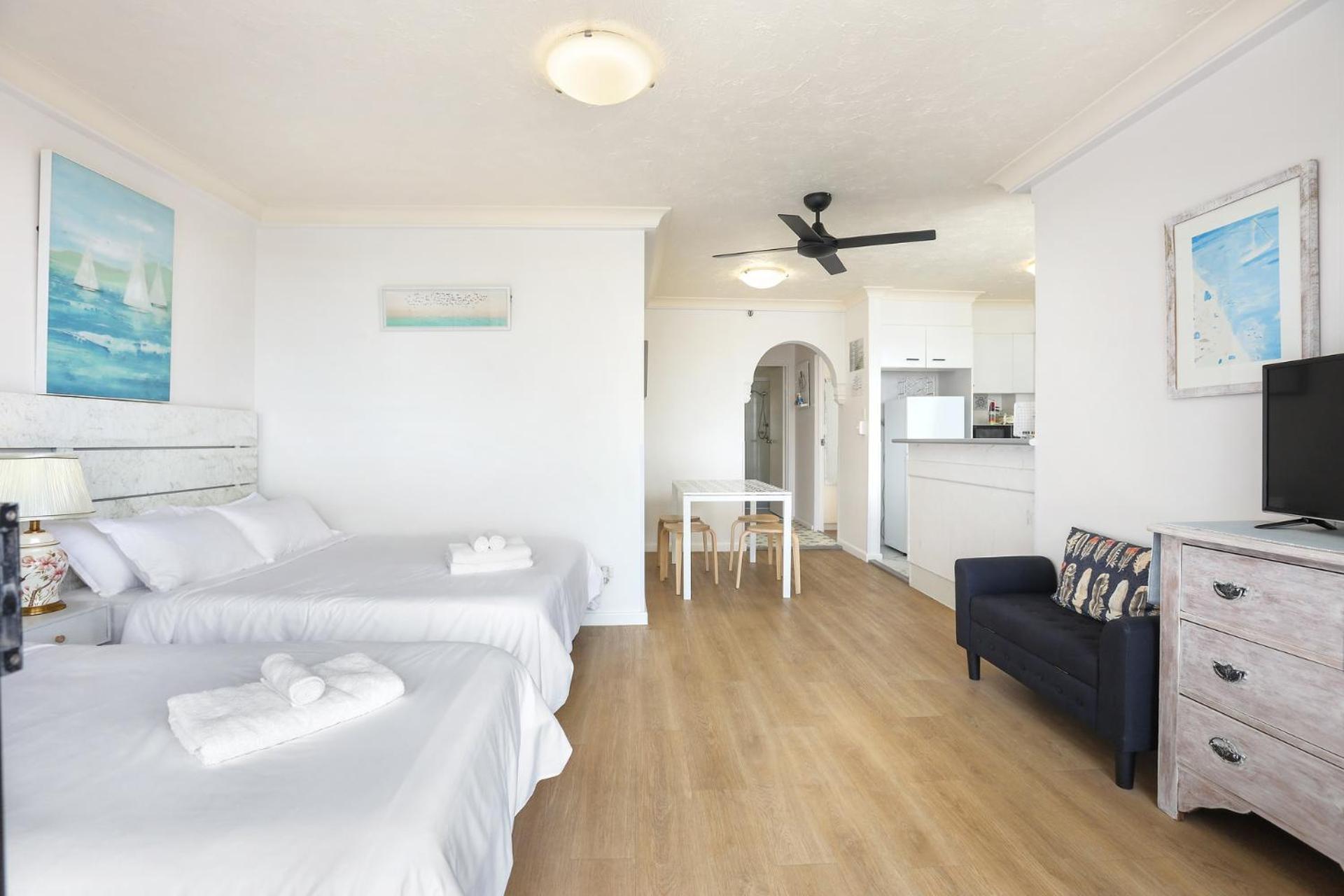 1 Bedroom And 1 Living Family * Gold Coast
