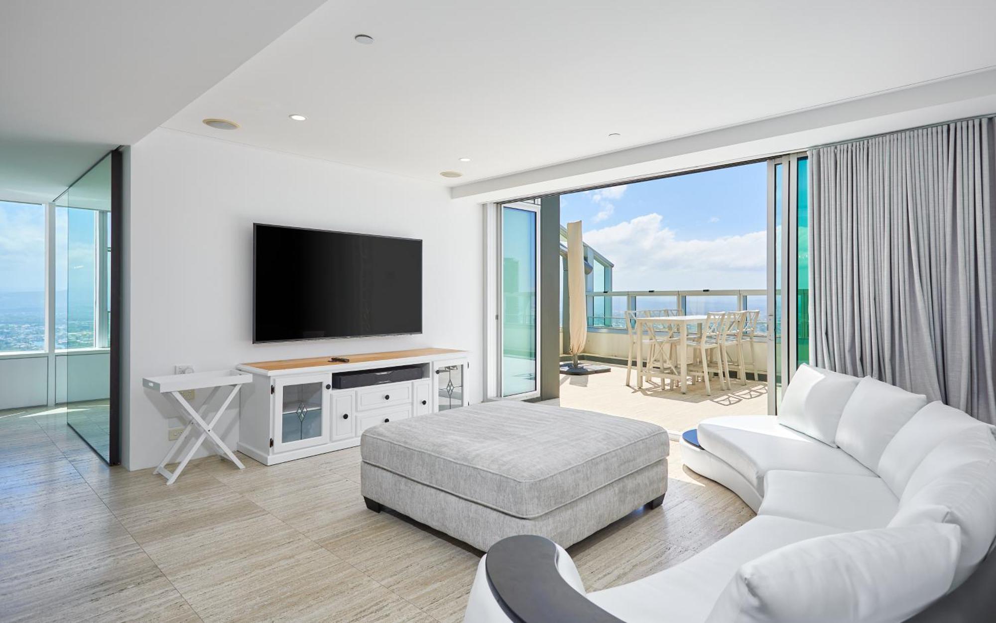 Serain Residences On 9 Hamilton Avenue Apartamento