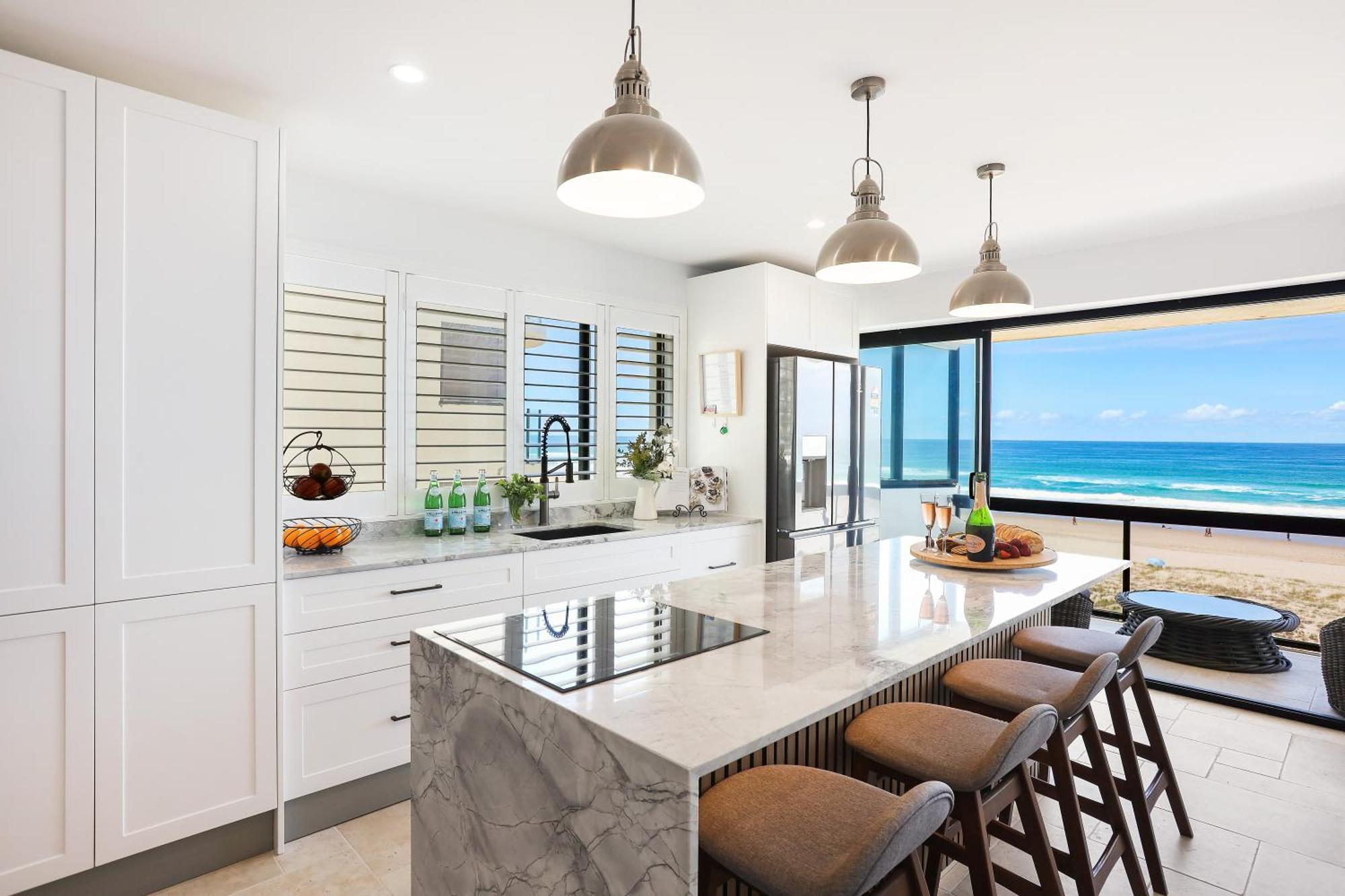 Salty Joe's Beachfront Retreat